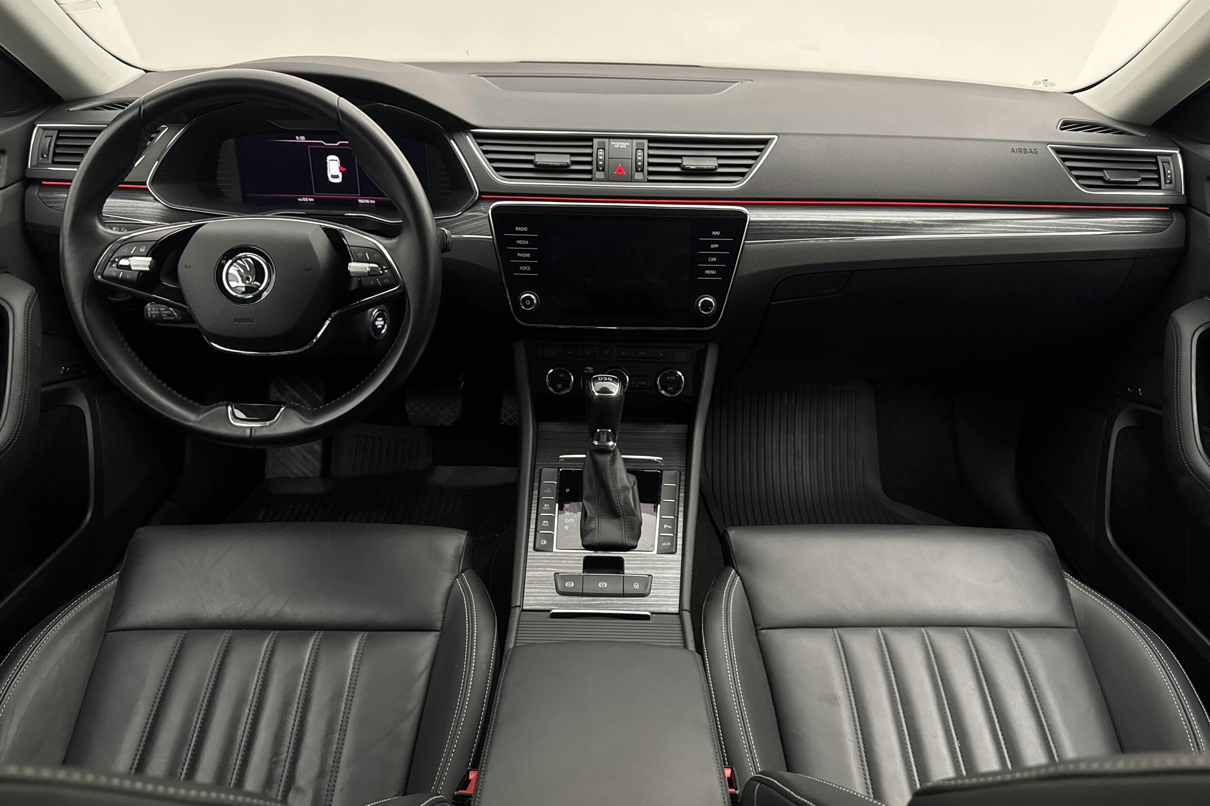 Skoda Superb 1.4 TSI PHEV Kombi (218hk) - 9 830 mil - Automat - grå - 2021