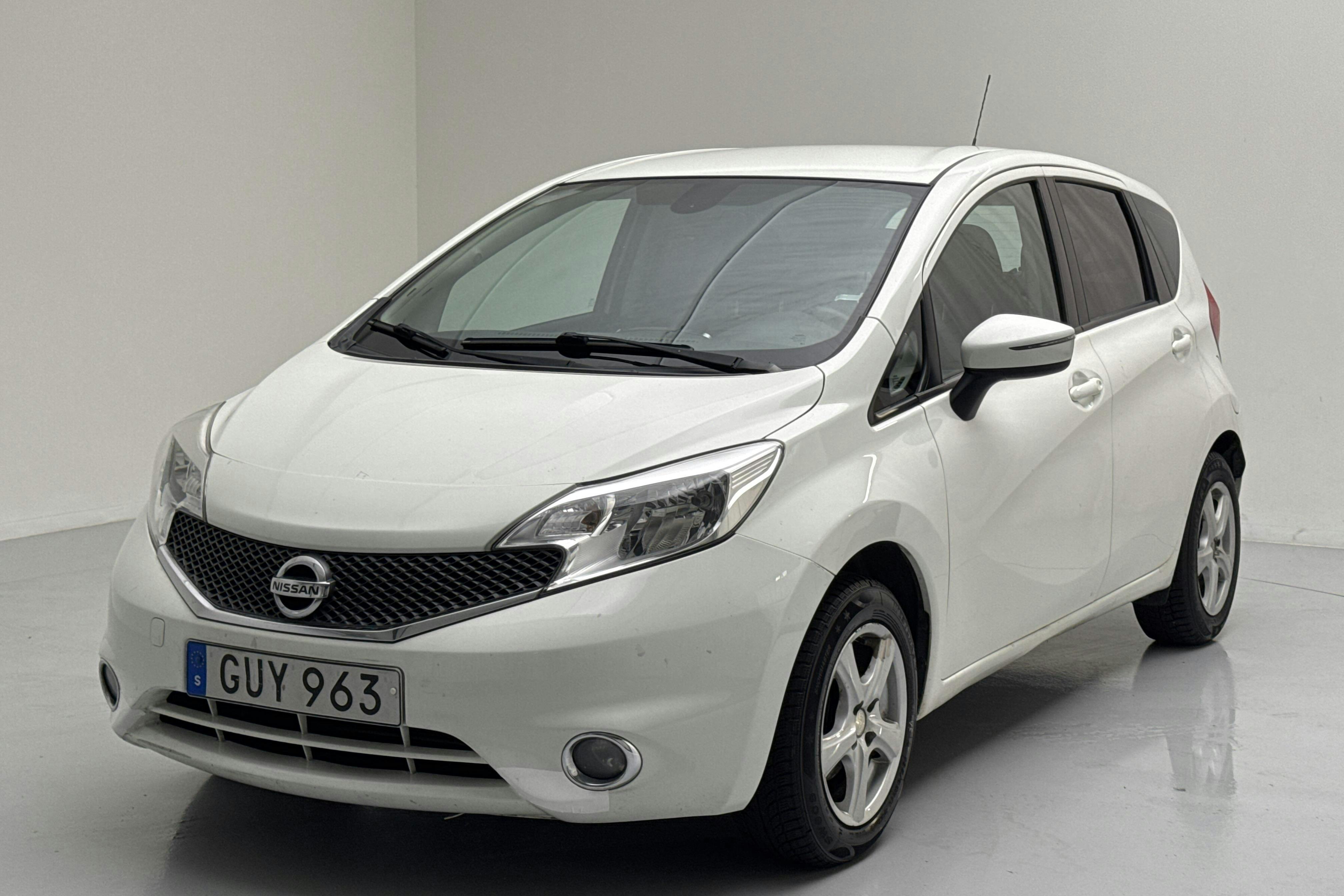Presentationsfoto 1 av 12: Nissan Note 1.2 DIG-S (98hk) - 18 025 mil - Automat - vit - 2014