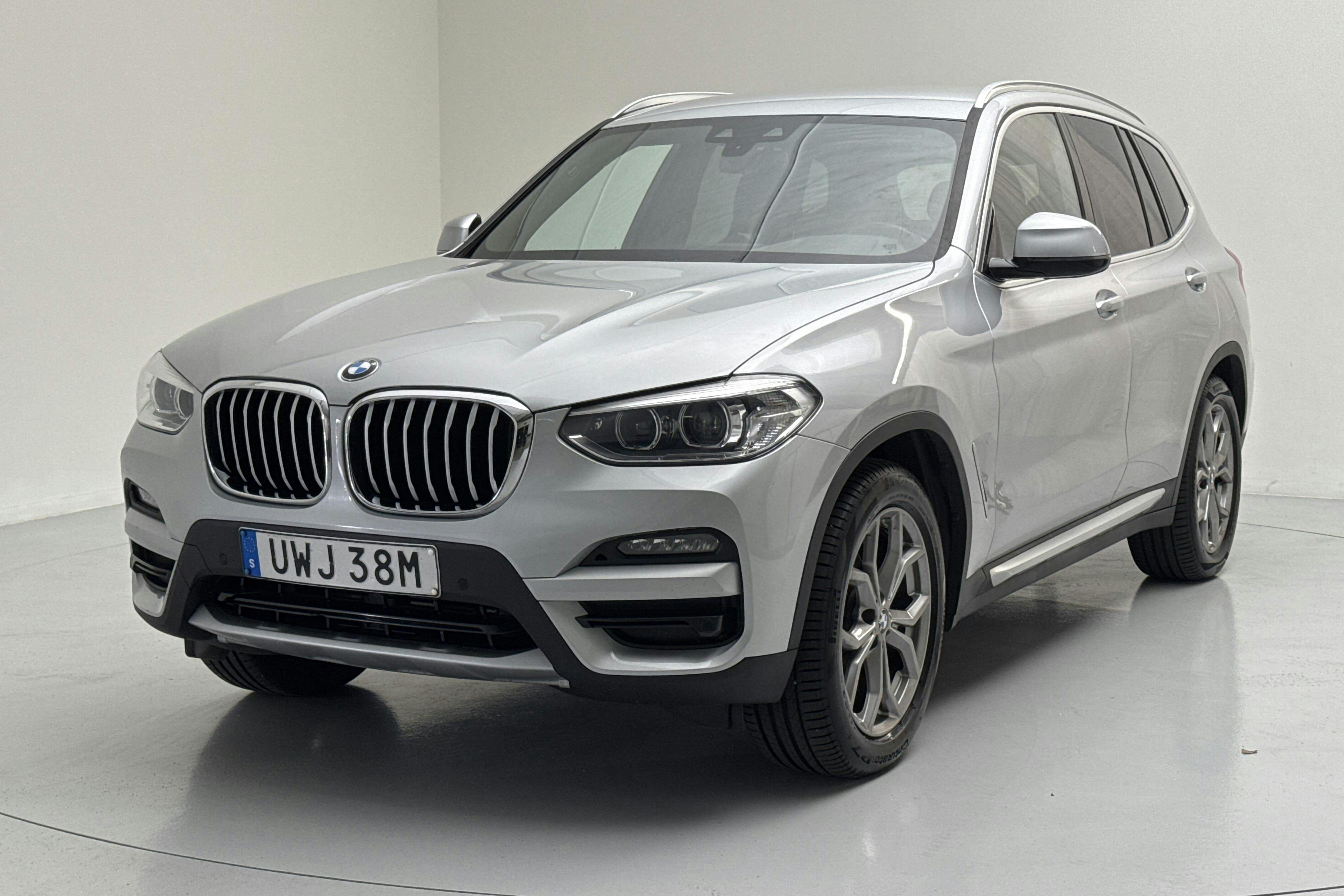 Presentation photo 1 of 15: BMW X3 xDrive20d, G01 (190hk) - 98 940 km - Automatic - silver - 2020