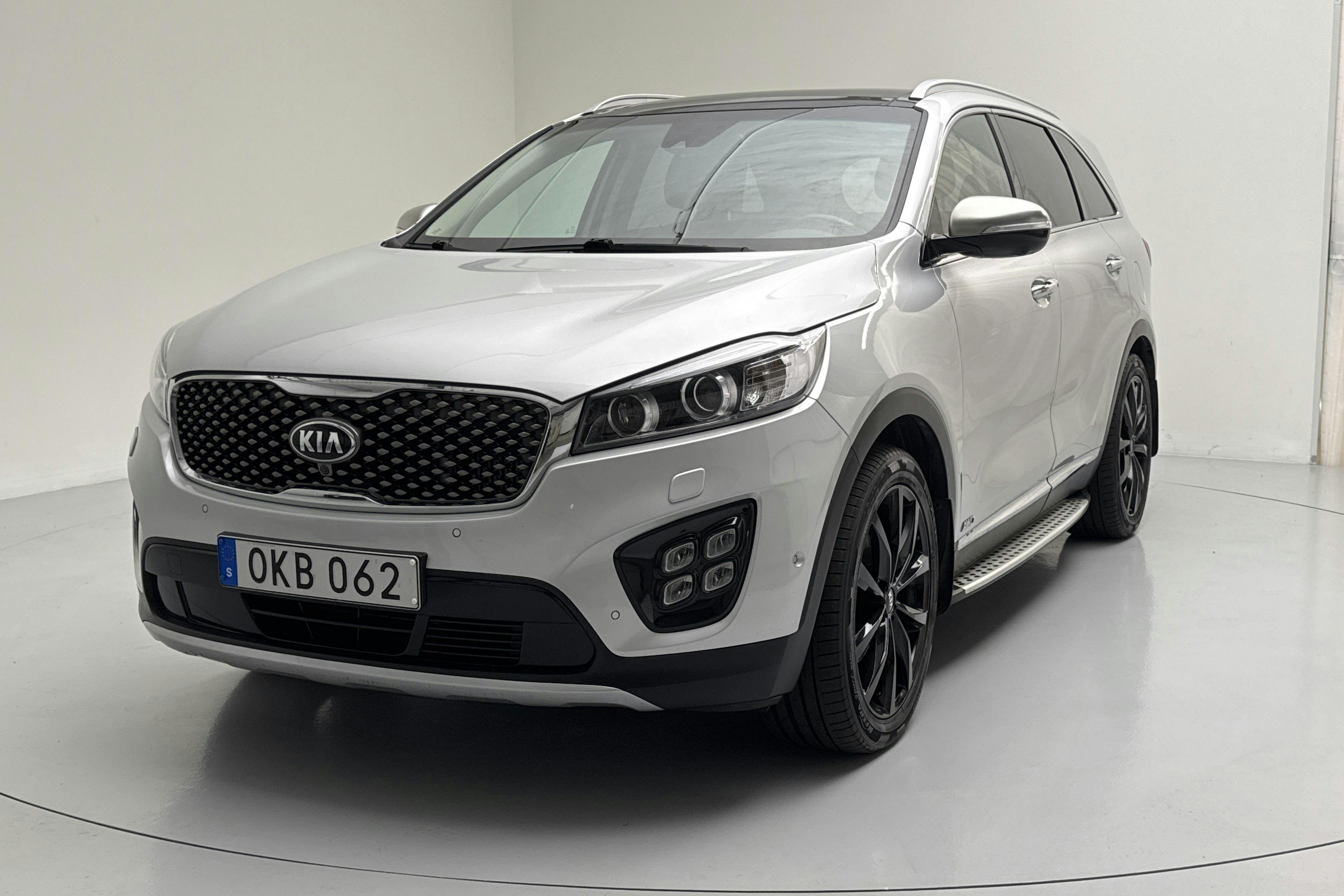 KIA Sorento 2.2 CRDi (200hk) - 83 880 km - Automaatne - hall - 2017