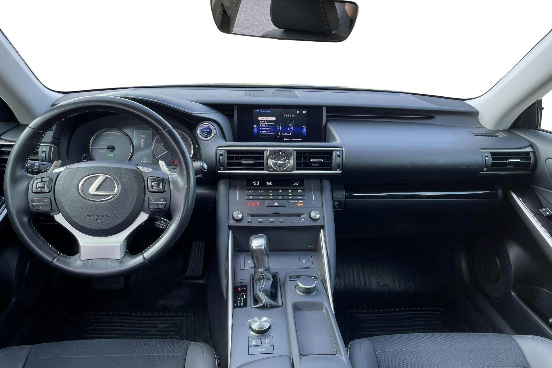 Lexus IS 300h (181hk) - 8 189 mil - Automat - grå - 2019