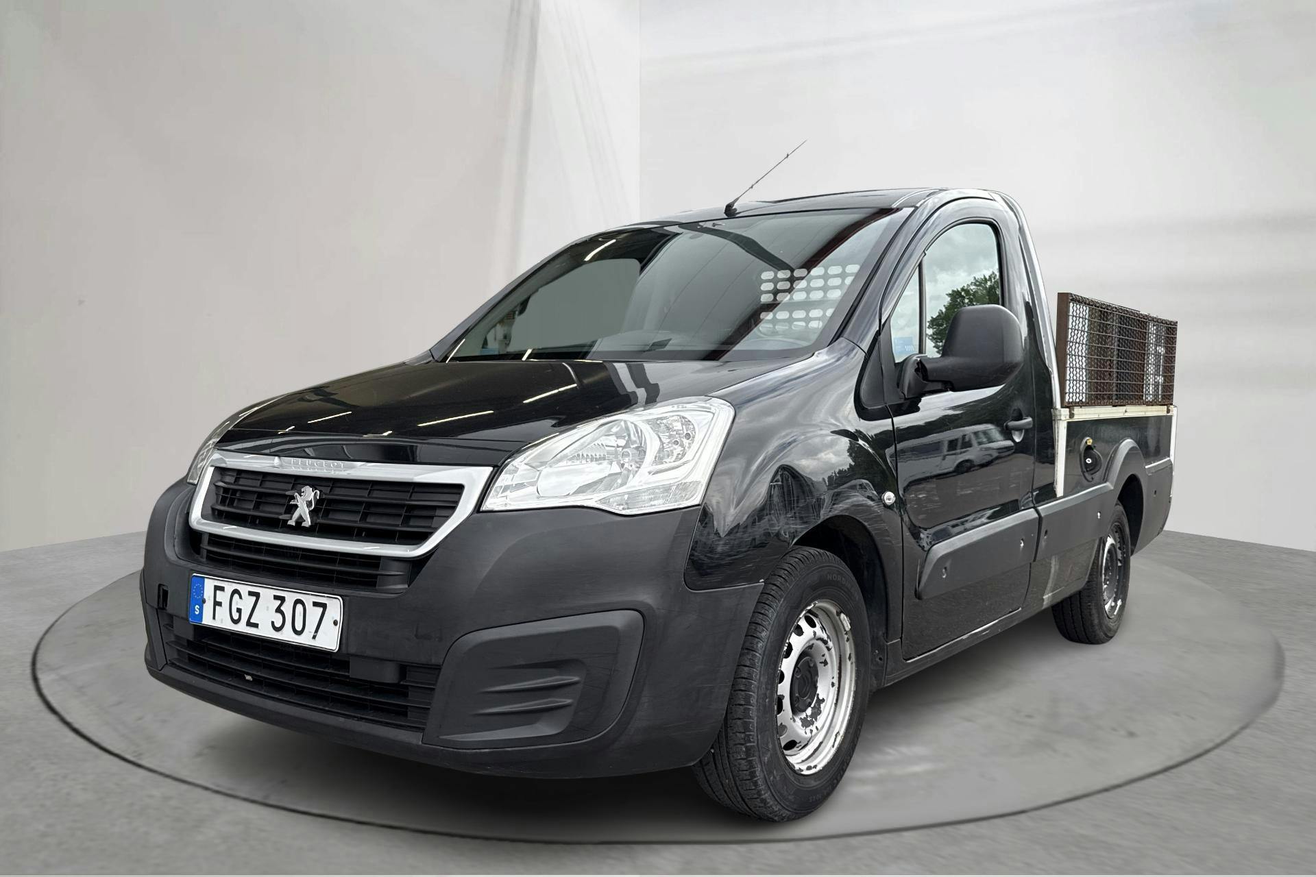 Peugeot Partner 1.6 BlueHDI Skåp (100hk) - 90 710 km - Manualna - czarny - 2016