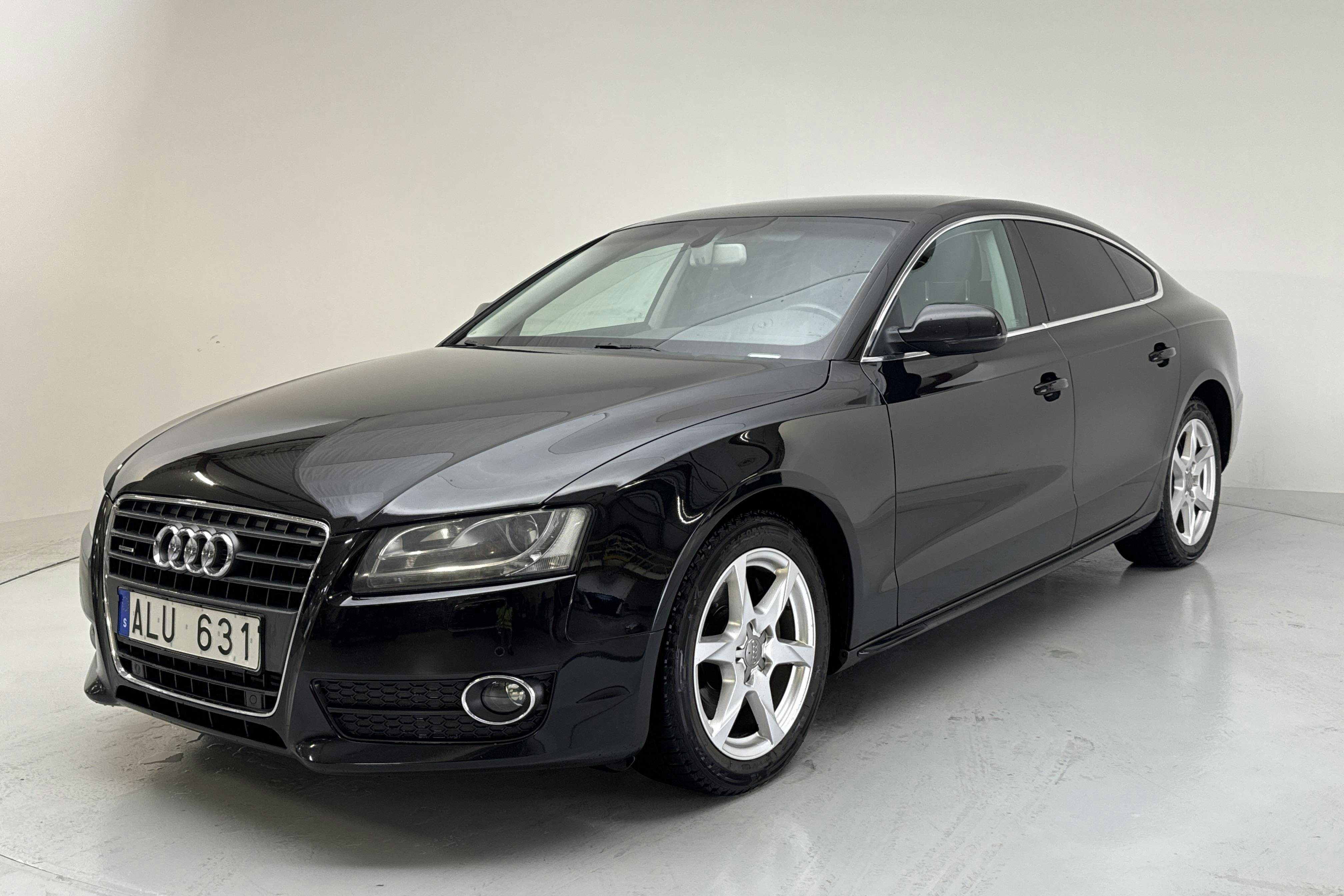 Audi A5 2.0 TFSI Sportback quattro (211hk) - 128 490 km - Manual - black - 2011