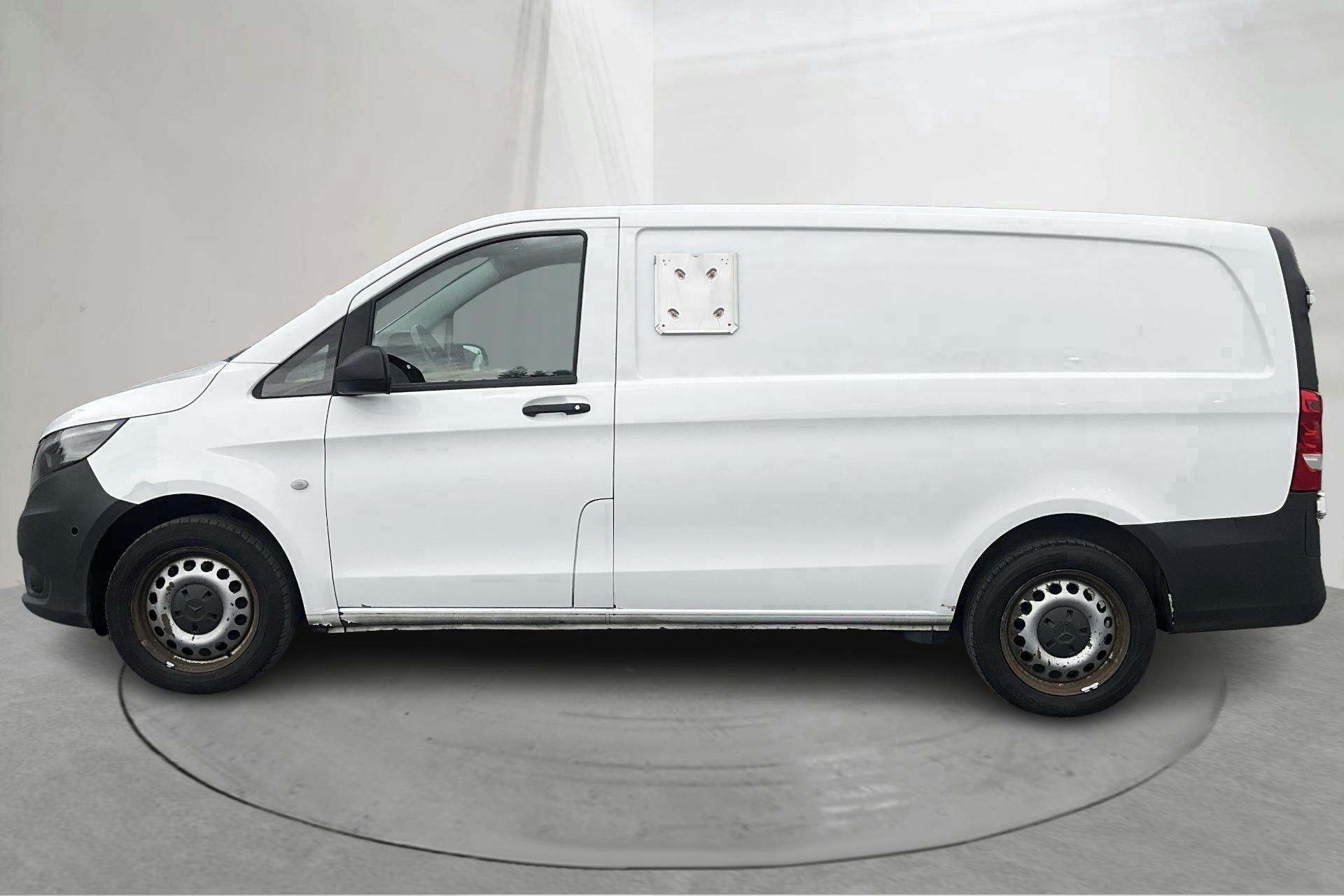 Presentation photo 2 of 14: Mercedes Vito 116 CDI 4MATIC W640 (163hk) - 228 170 km - Automatic - white - 2020