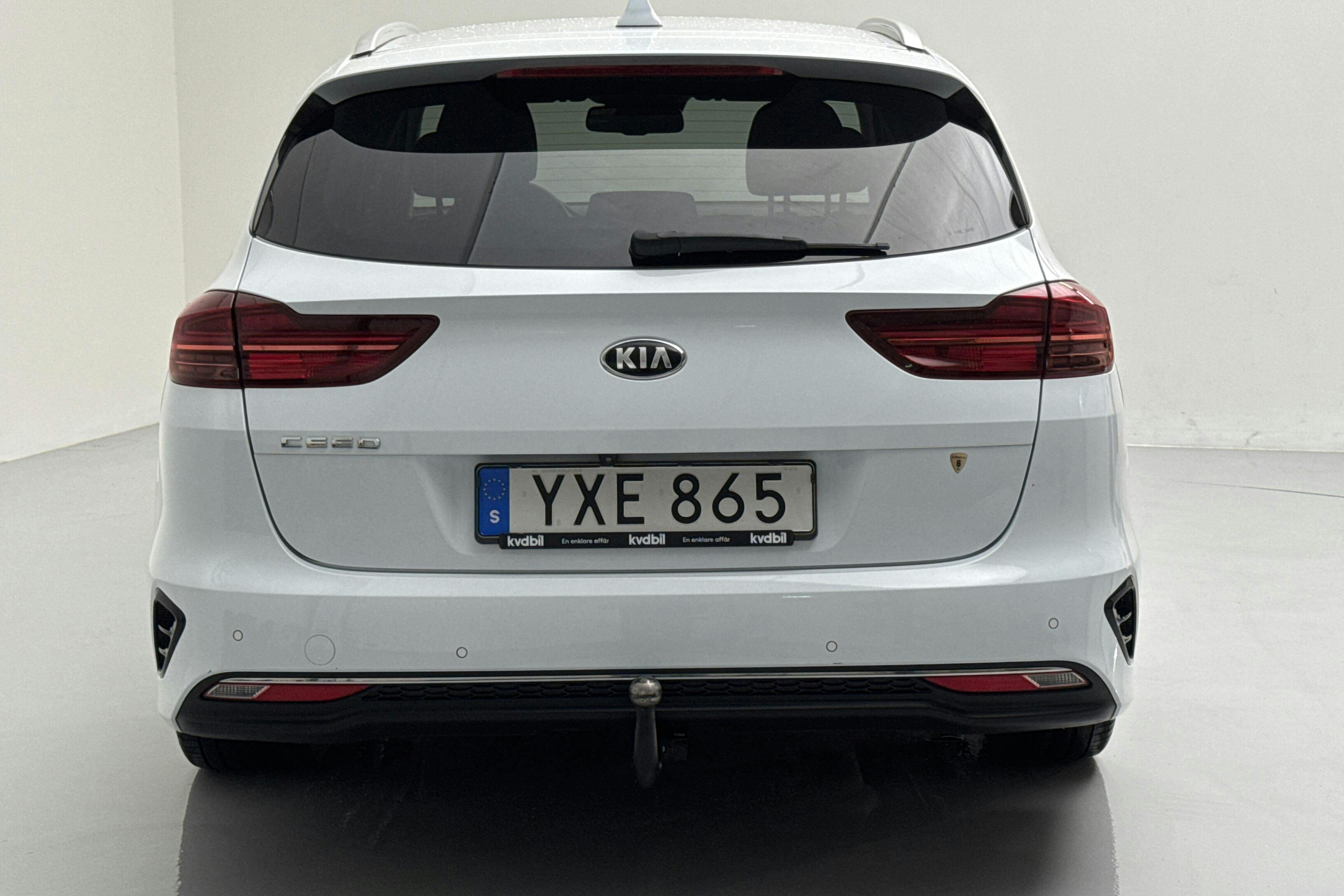 KIA Ceed 1.4 T-GDi SW (140hk) - 7 953 mil - Automat - vit - 2019