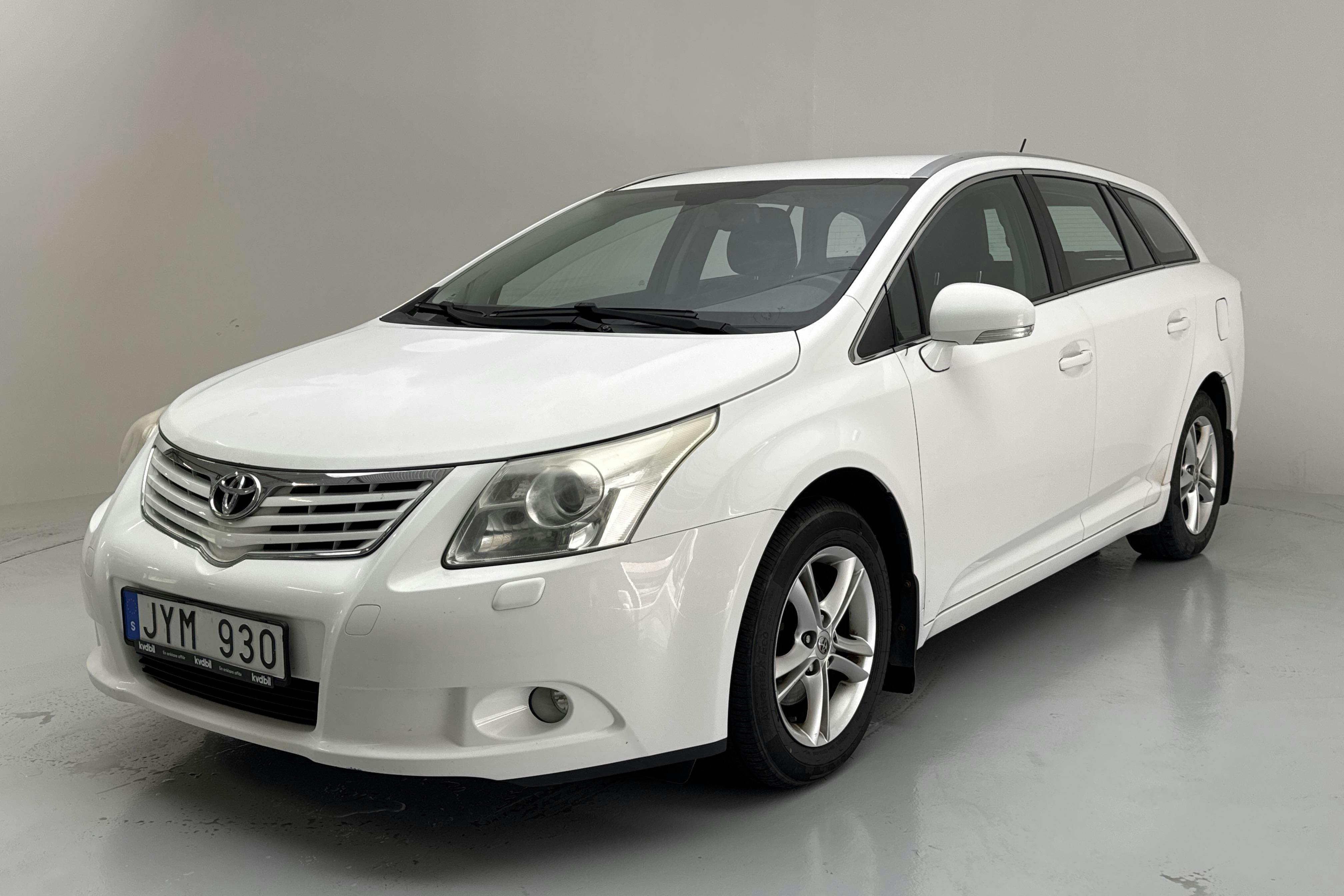 Toyota Avensis 2.0 Kombi (152hk) - 20 621 mil - Manuell - vit - 2009