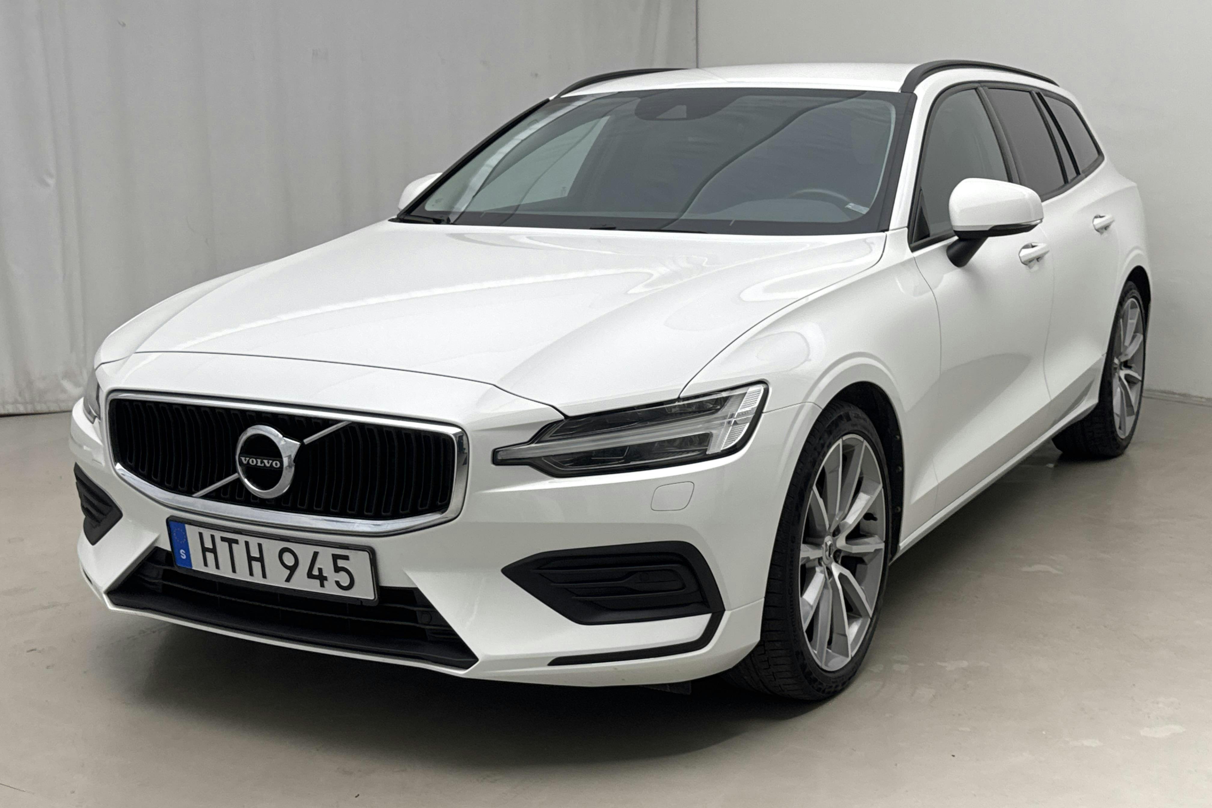 Volvo V60 D3 AWD (150hk) - 15 607 mil - Automat - vit - 2019
