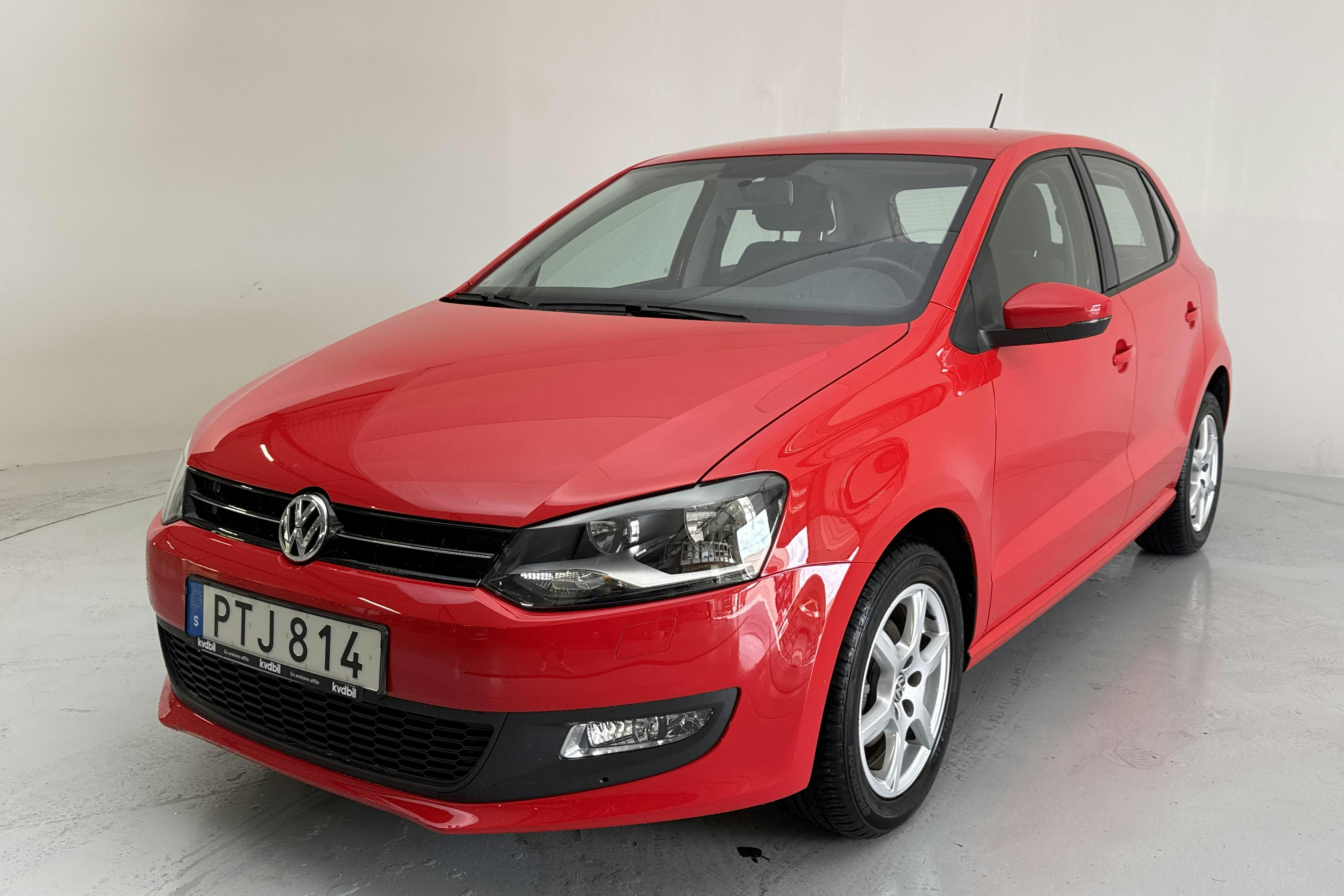 Presentation photo 1 of 12: VW Polo 1.4 5dr (85hk) - 37 510 km - Automatic - red - 2014