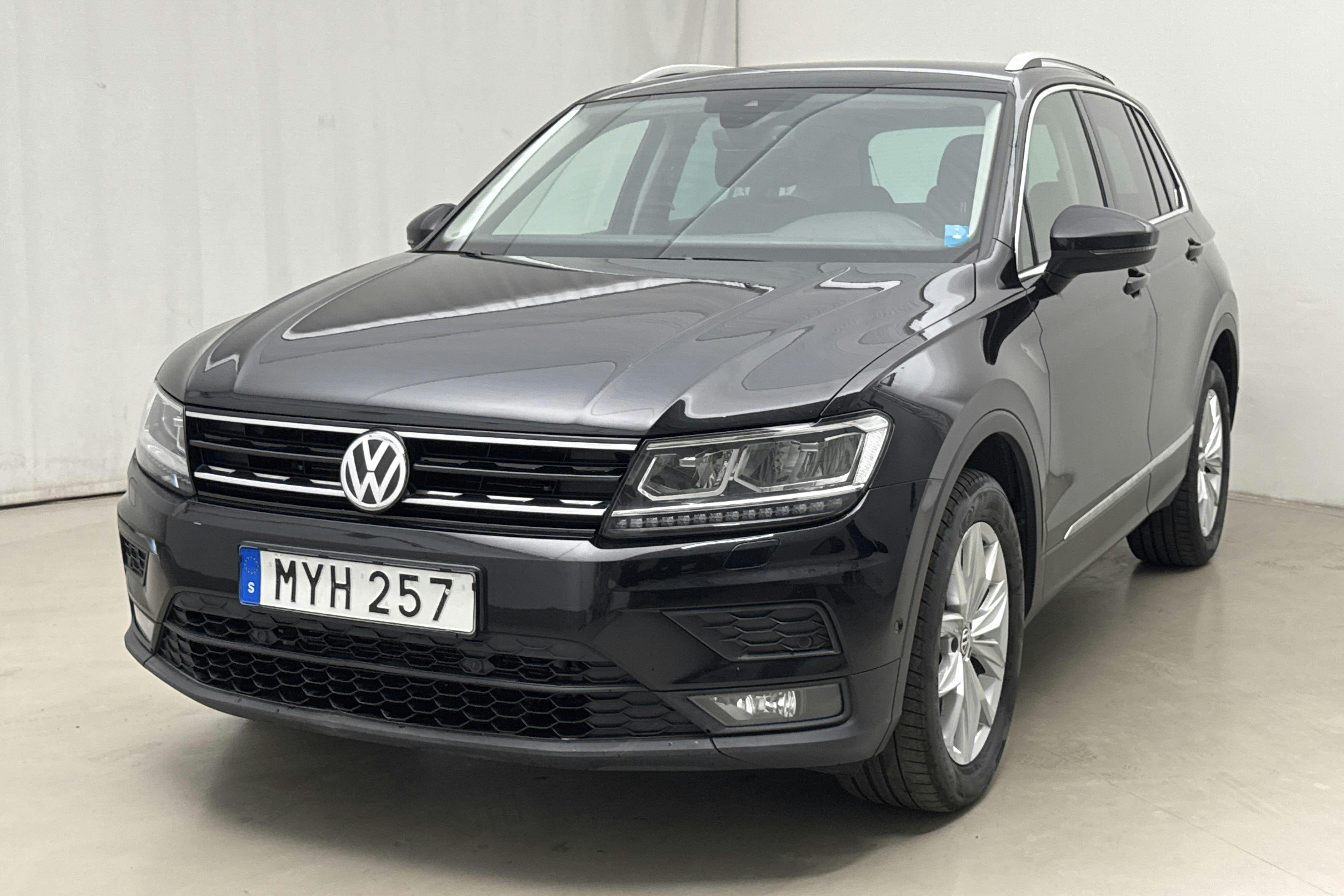 VW Tiguan 2.0 TDI 4MOTION (150hk) - 163 140 km - Automatic - black - 2019