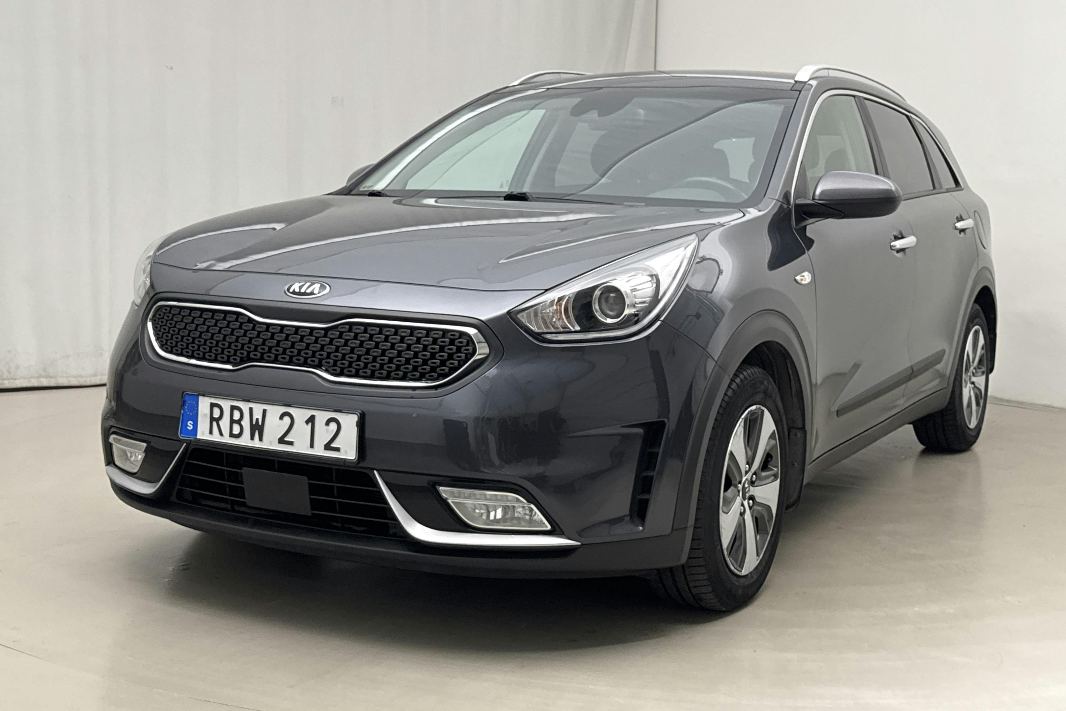 KIA Niro Hybrid 1.6 (141hk) - 7 639 mil - Automat - grå - 2017