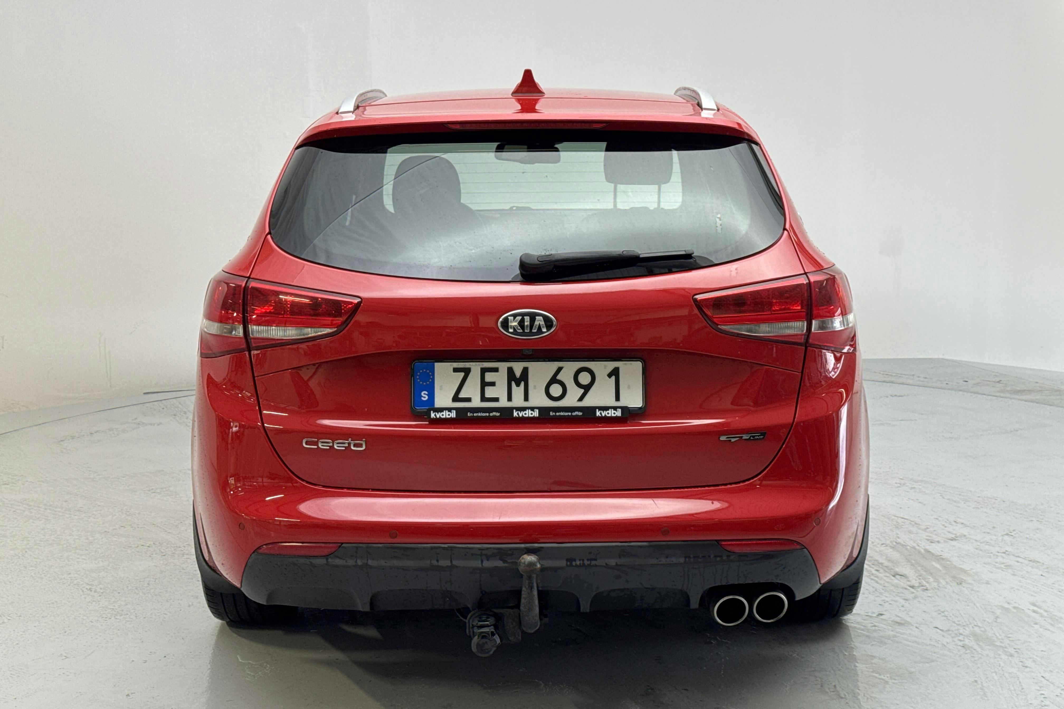 KIA Cee'd 1.6 SW (135hk) - 7 895 mil - Manuell - röd - 2018