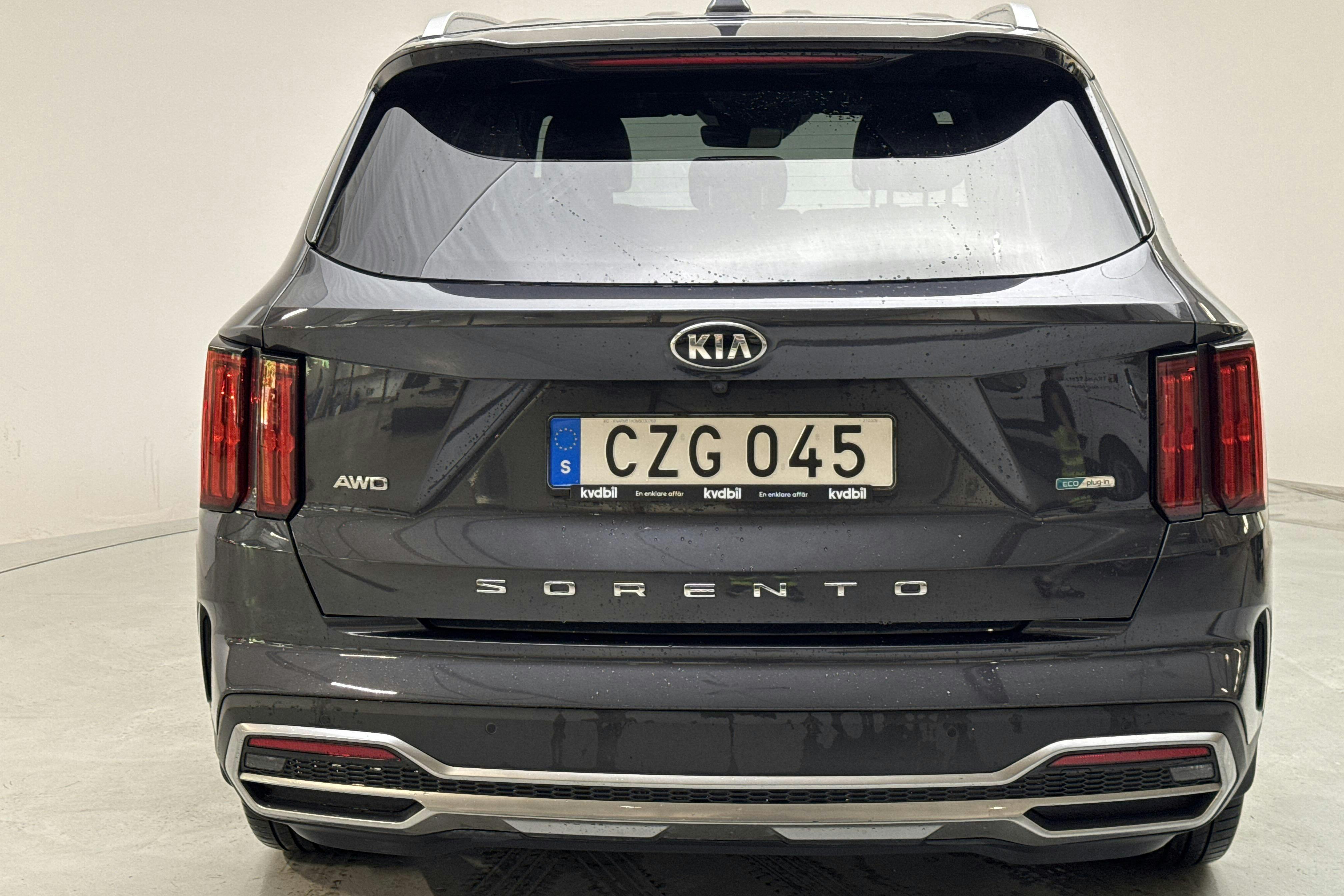 KIA Sorento 1.6 T-GDi Plug-in Hybrid AWD (265hk) - 7 359 mil - Automat - grå - 2021