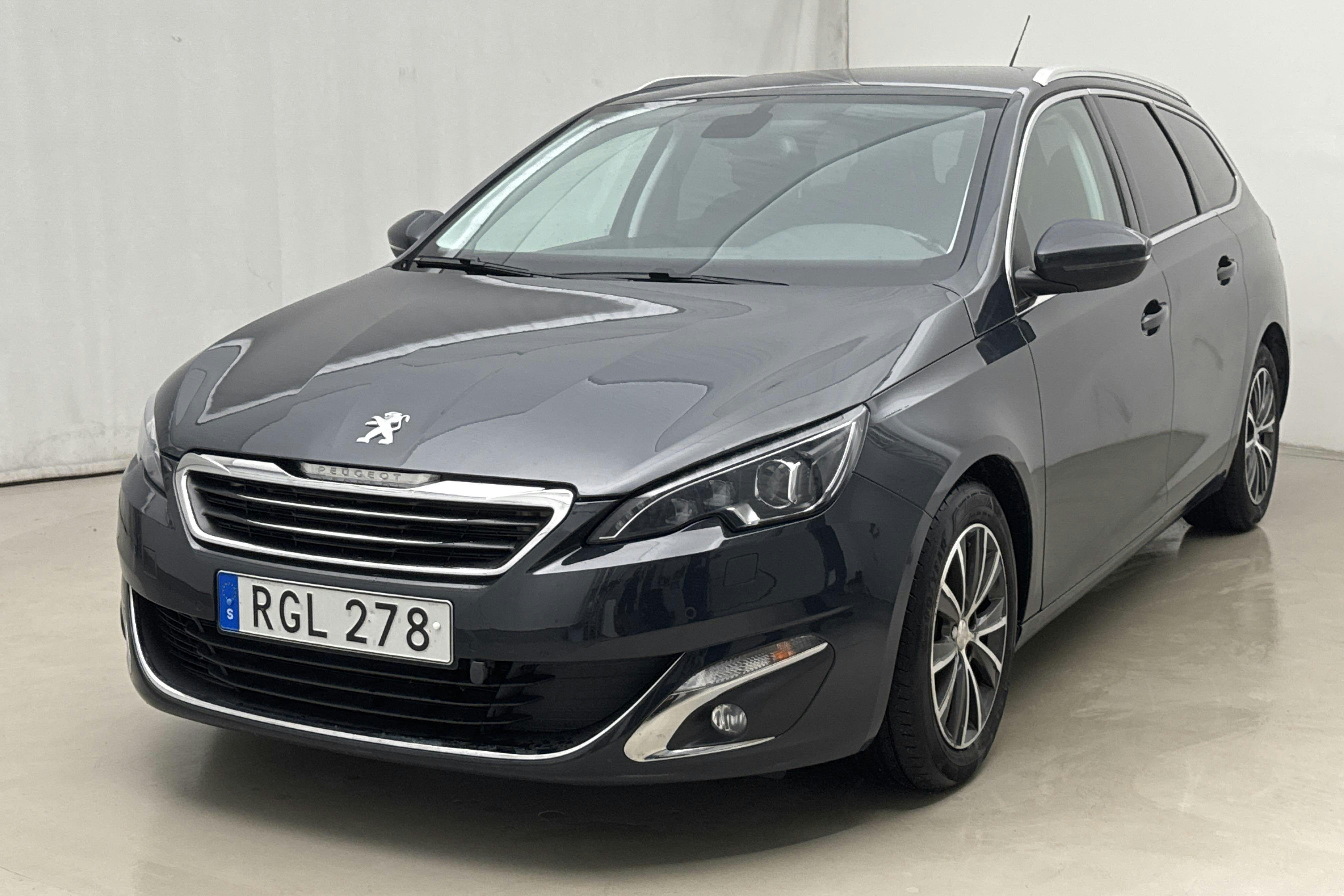 Peugeot 308 SW BlueHDi (120hk) - 14 145 mil - Automat - Dark Grey - 2016