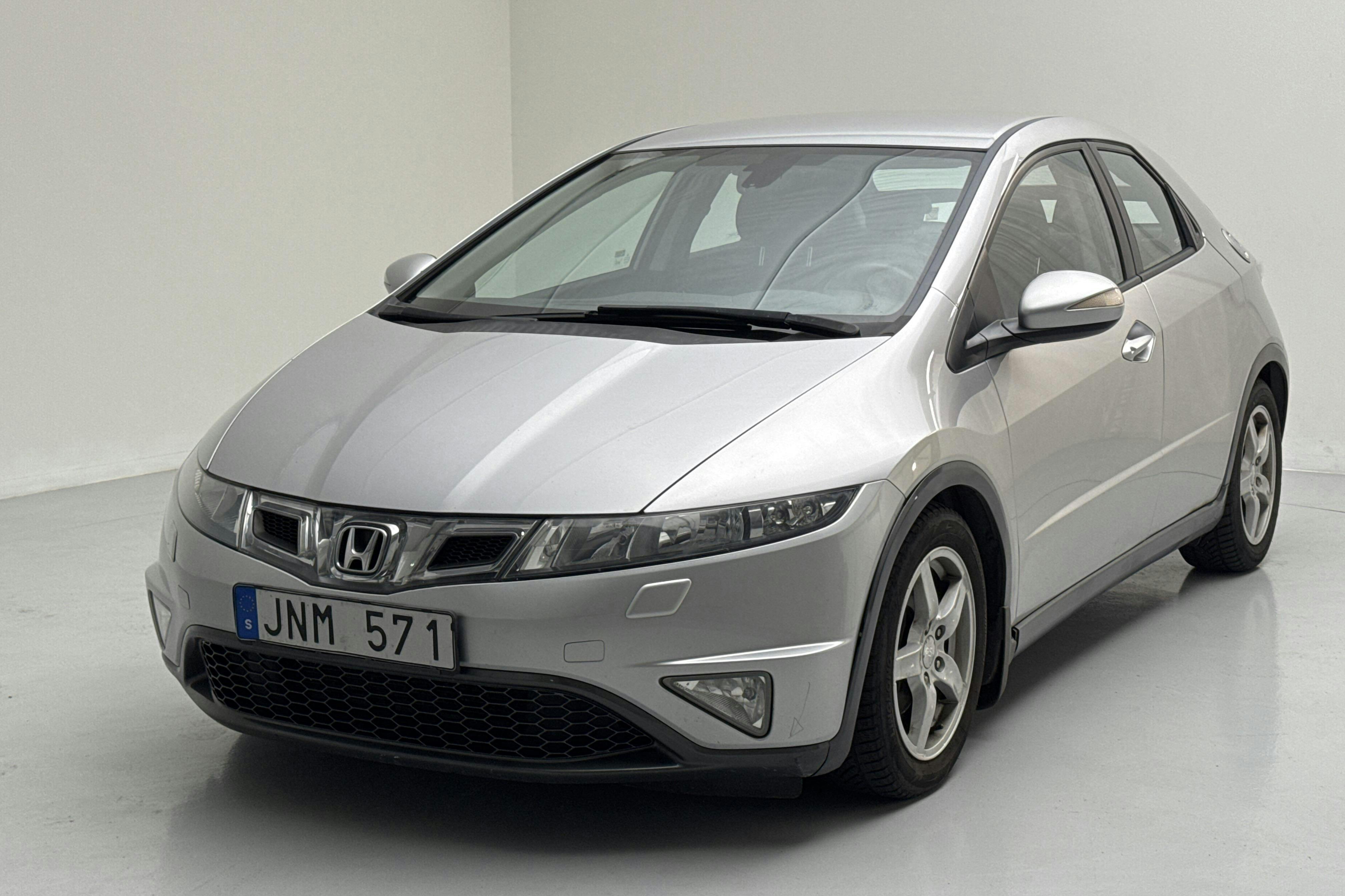 Honda Civic 1.8 5dr (140hk) - 149 670 km - Automatic - silver - 2009
