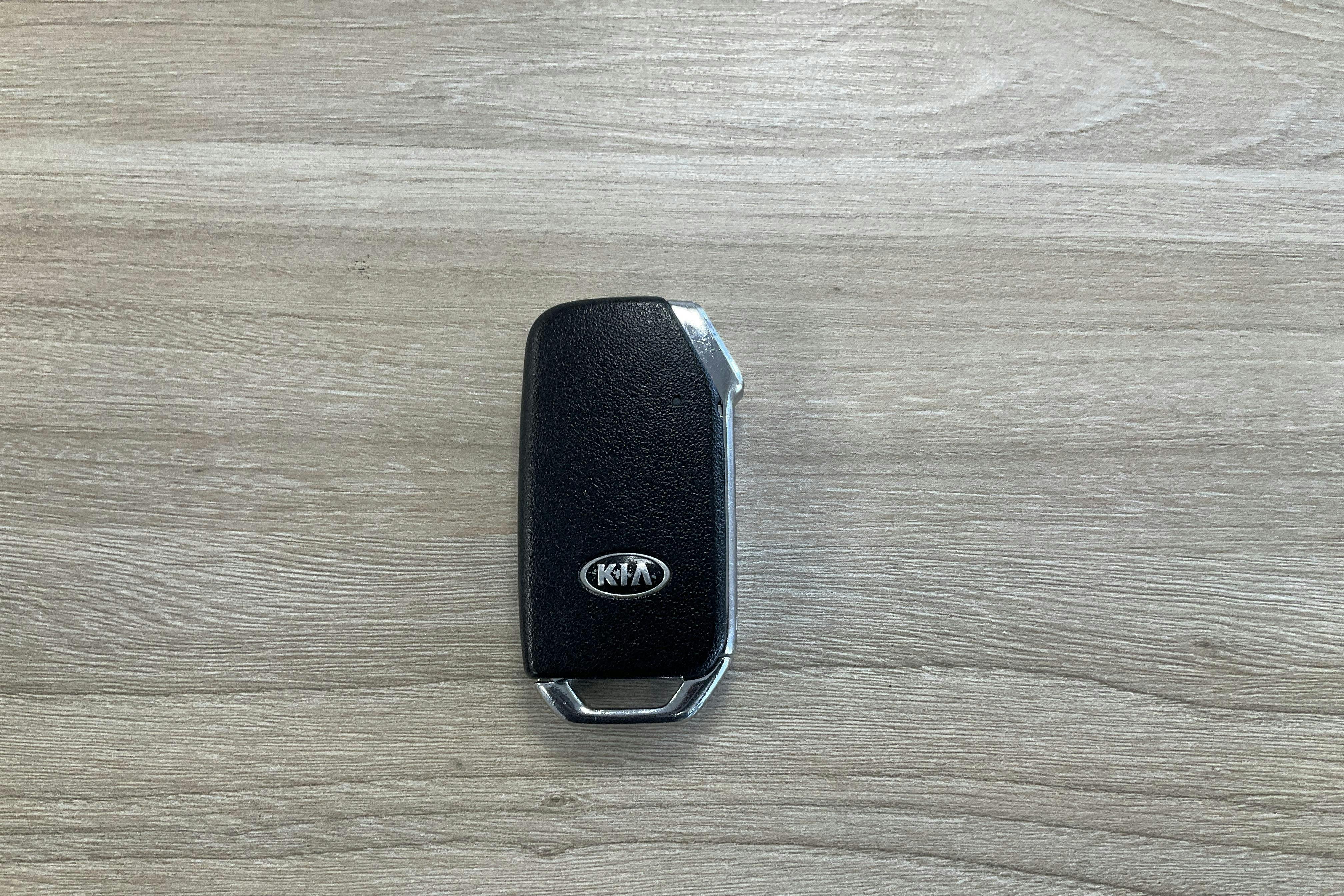 Presentation photo 16 of 16: KIA XCeed 1.6 Plug-in Hybrid 5dr (141hk) - 80 280 km - Automatic - white - 2021