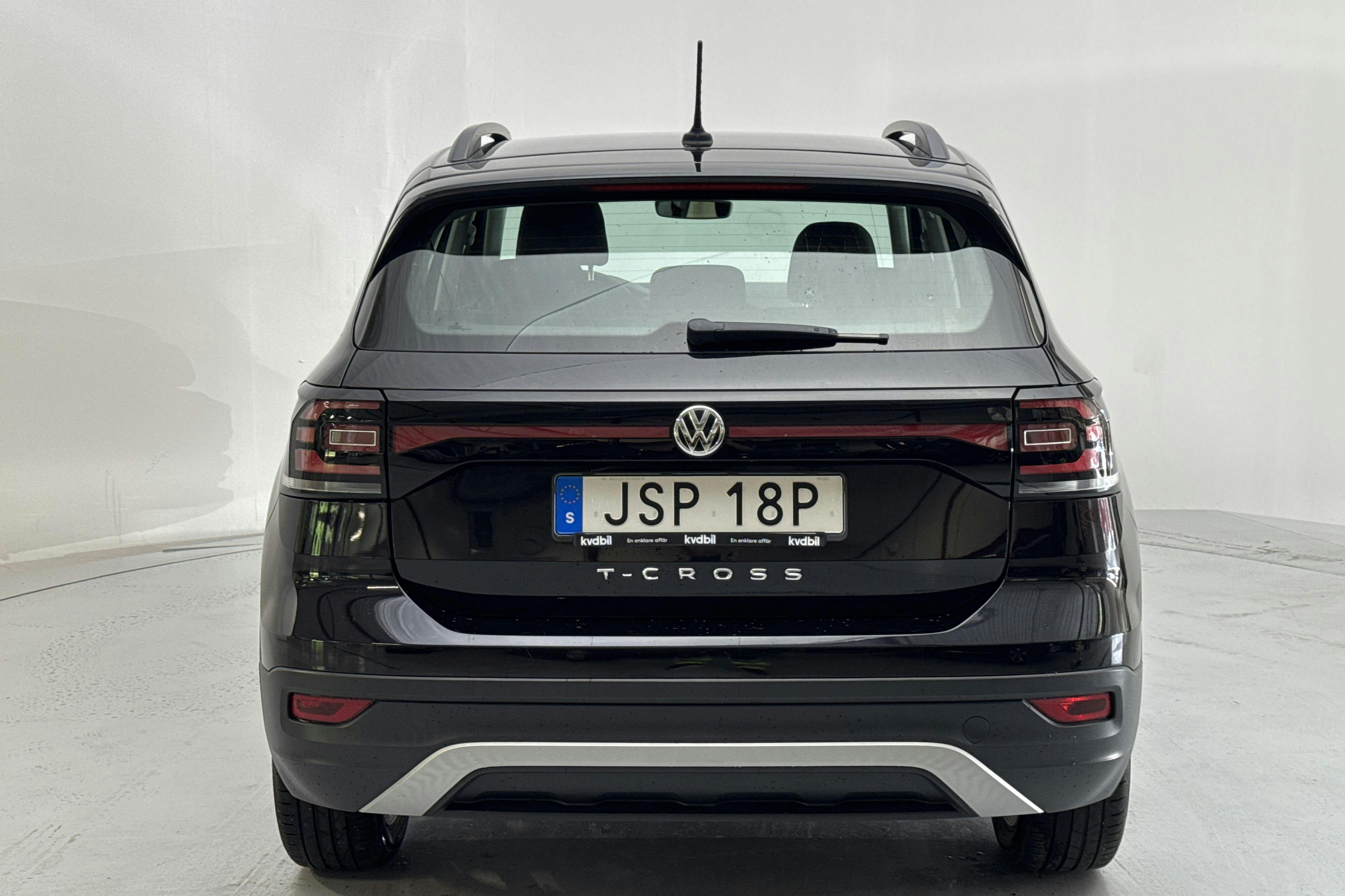 VW T-Cross 1.0 TSI (95hk) - 10 948 mil - Manuell - svart - 2019