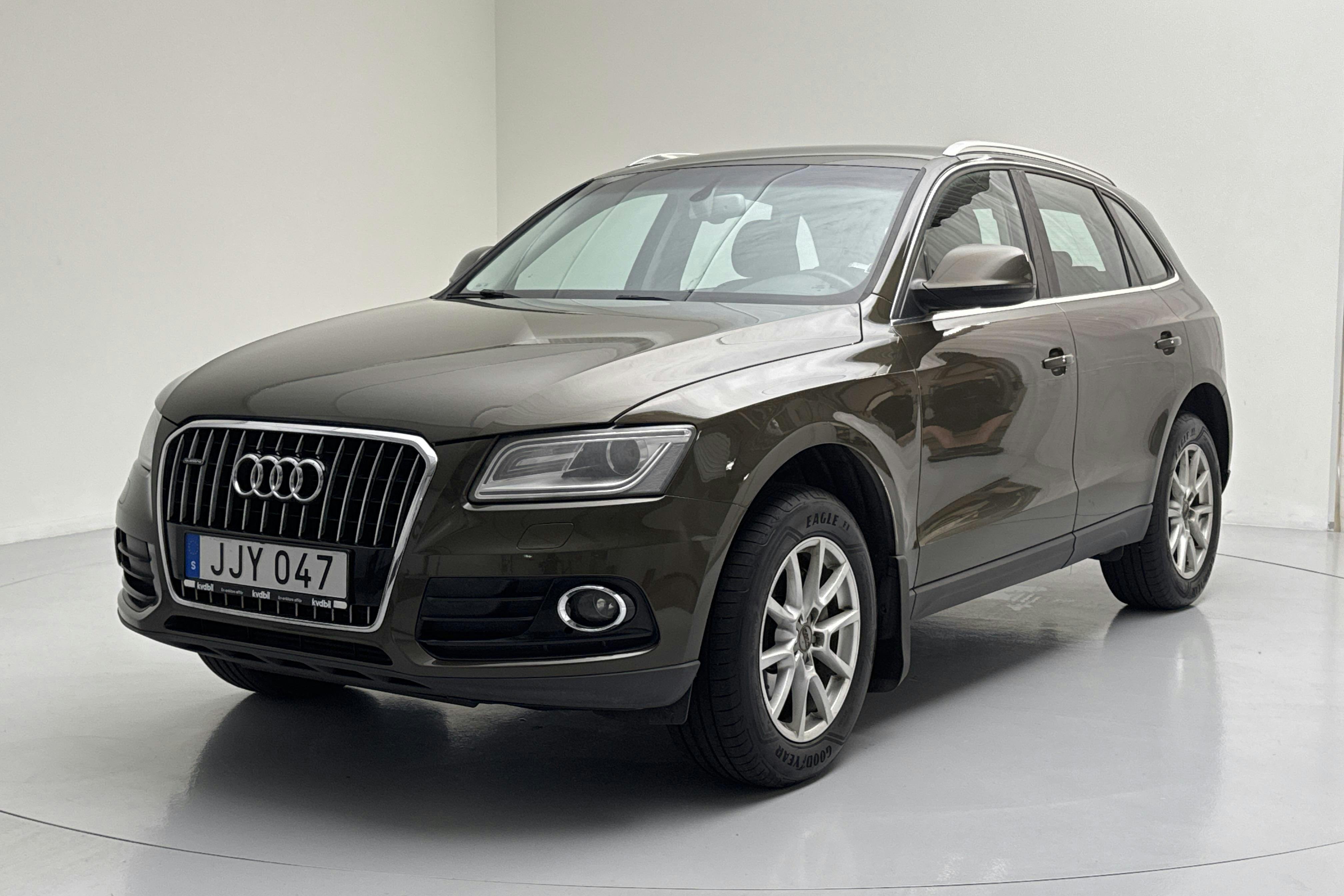 Audi Q5 2.0 TDI quattro (143hk) - 233 310 km - Manual - brown - 2013