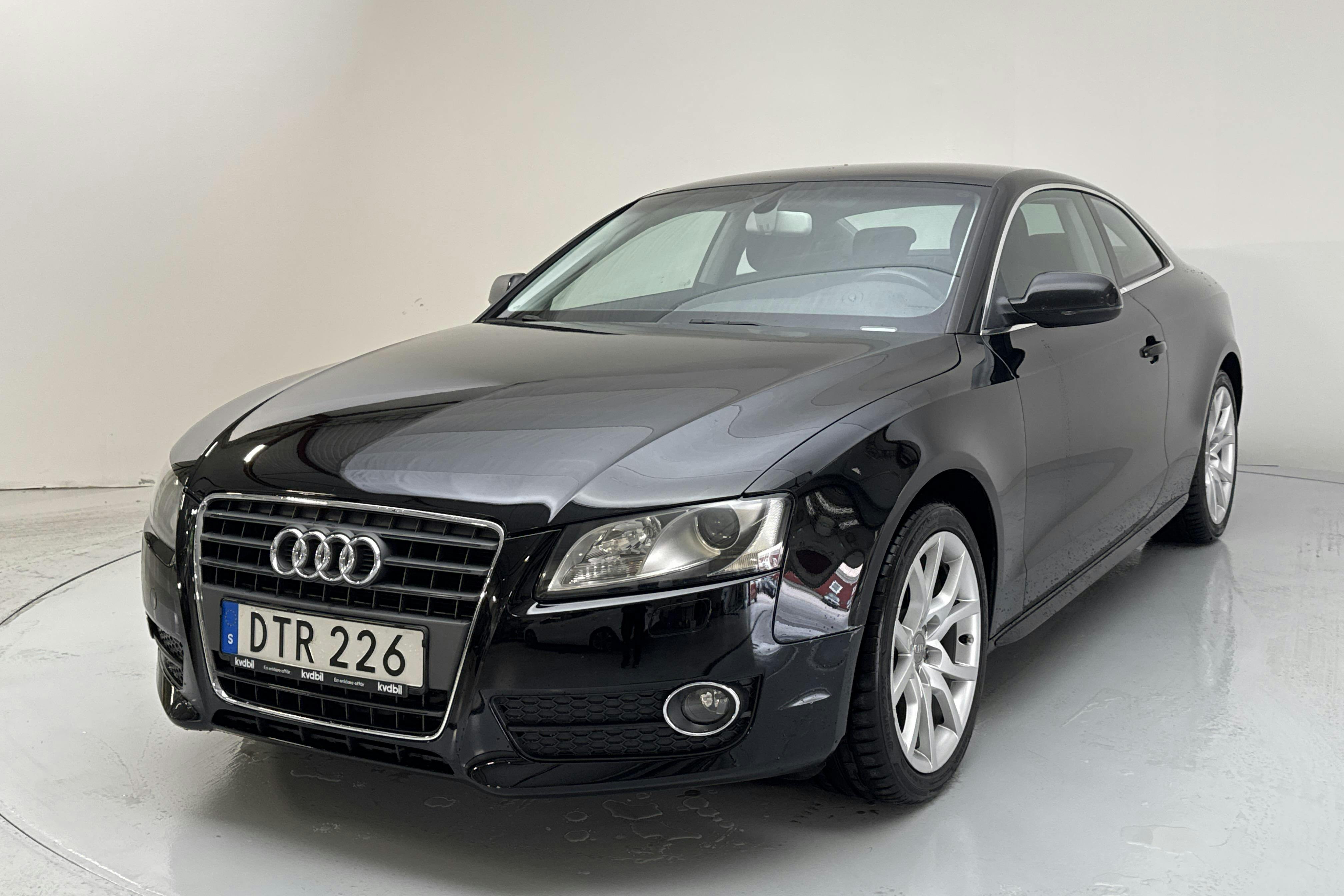 Audi A5 2.0 TFSI (180hk) - 196 080 km - Manual - black - 2010