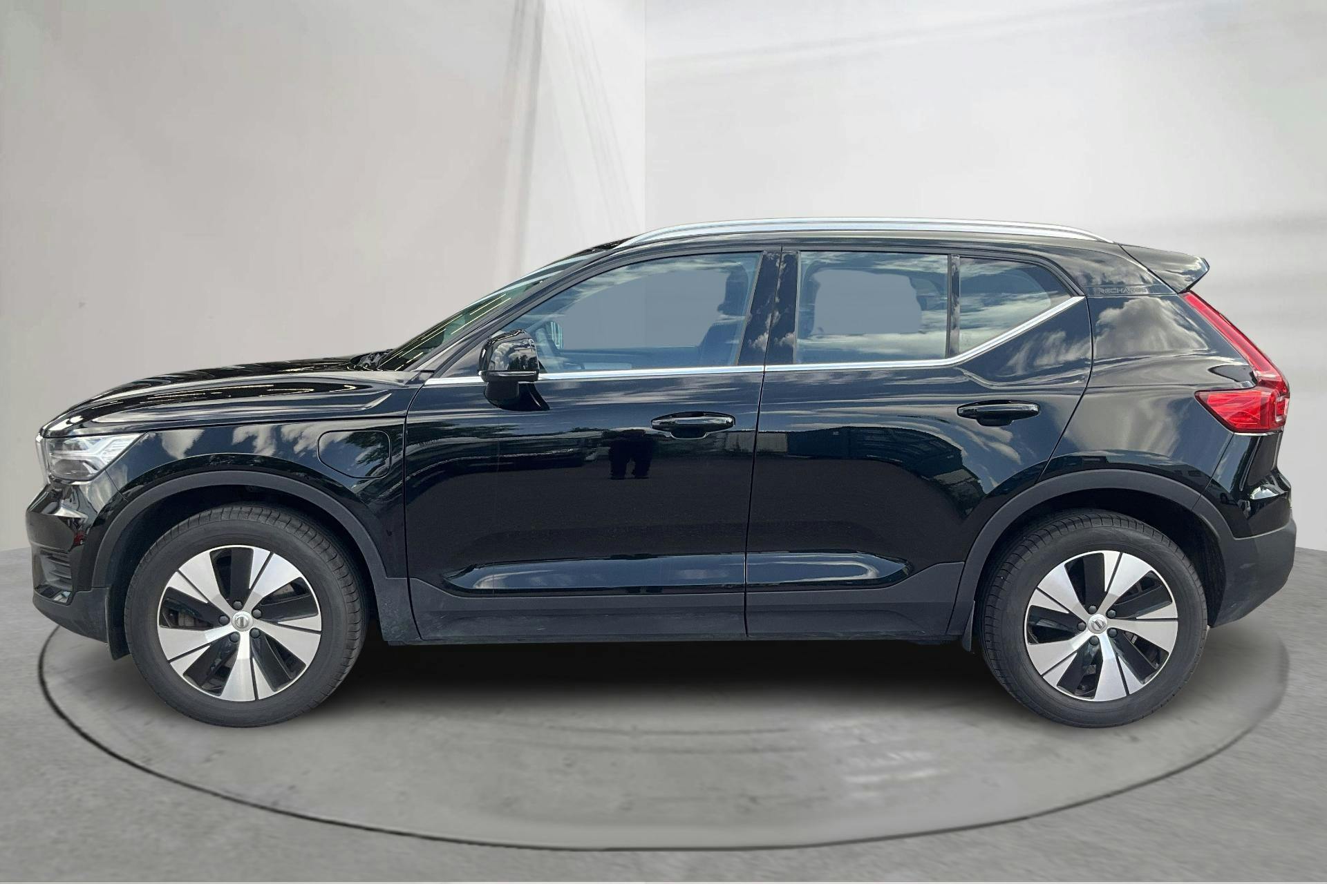 Presentation photo 2 of 16: Volvo XC40 T4 2WD Recharge (211hk) - 39 800 km - Automatic - black - 2022
