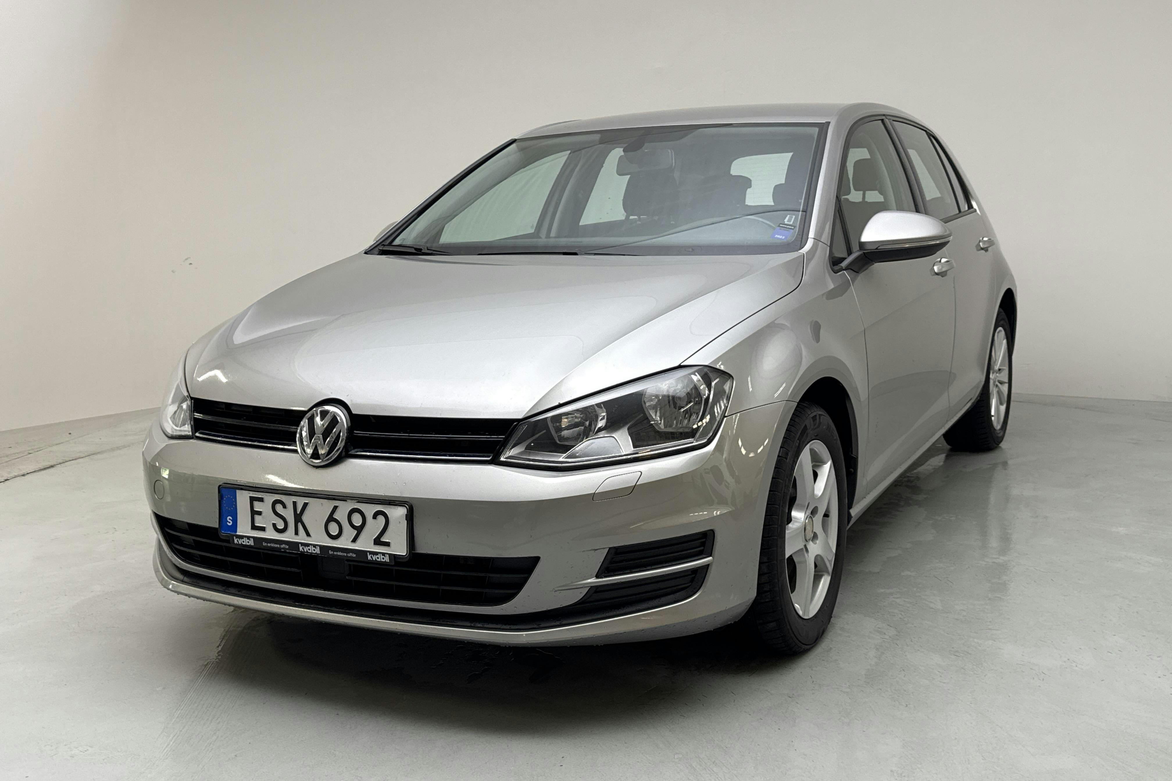 VW Golf VII 1.6 TDI BlueMotion Technology 5dr (105hk) - 176 180 km - Manuaalinen - hopea - 2015