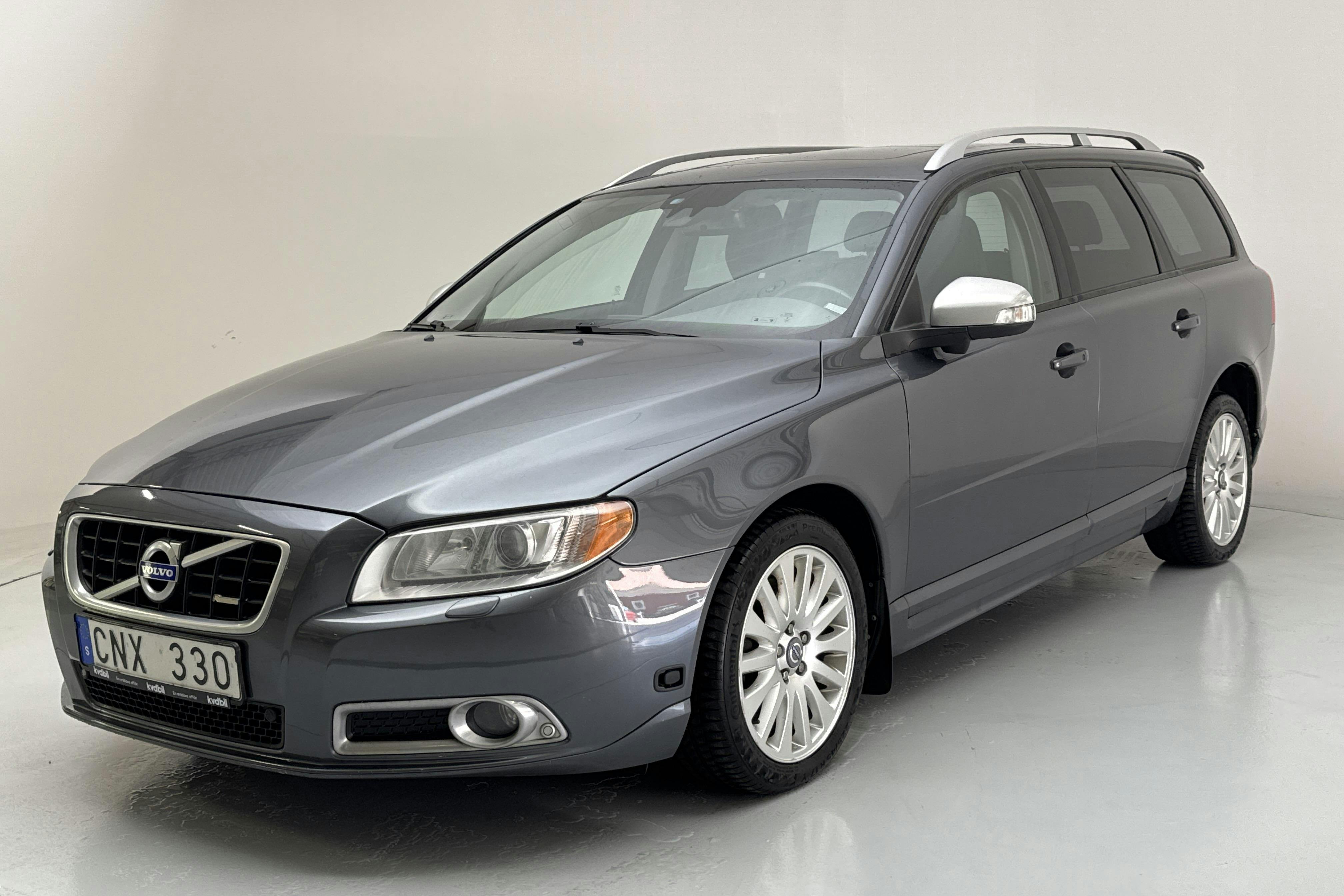 Volvo V70 II 2.5FT (231hk) - 29 649 mil - Automat - grå - 2011