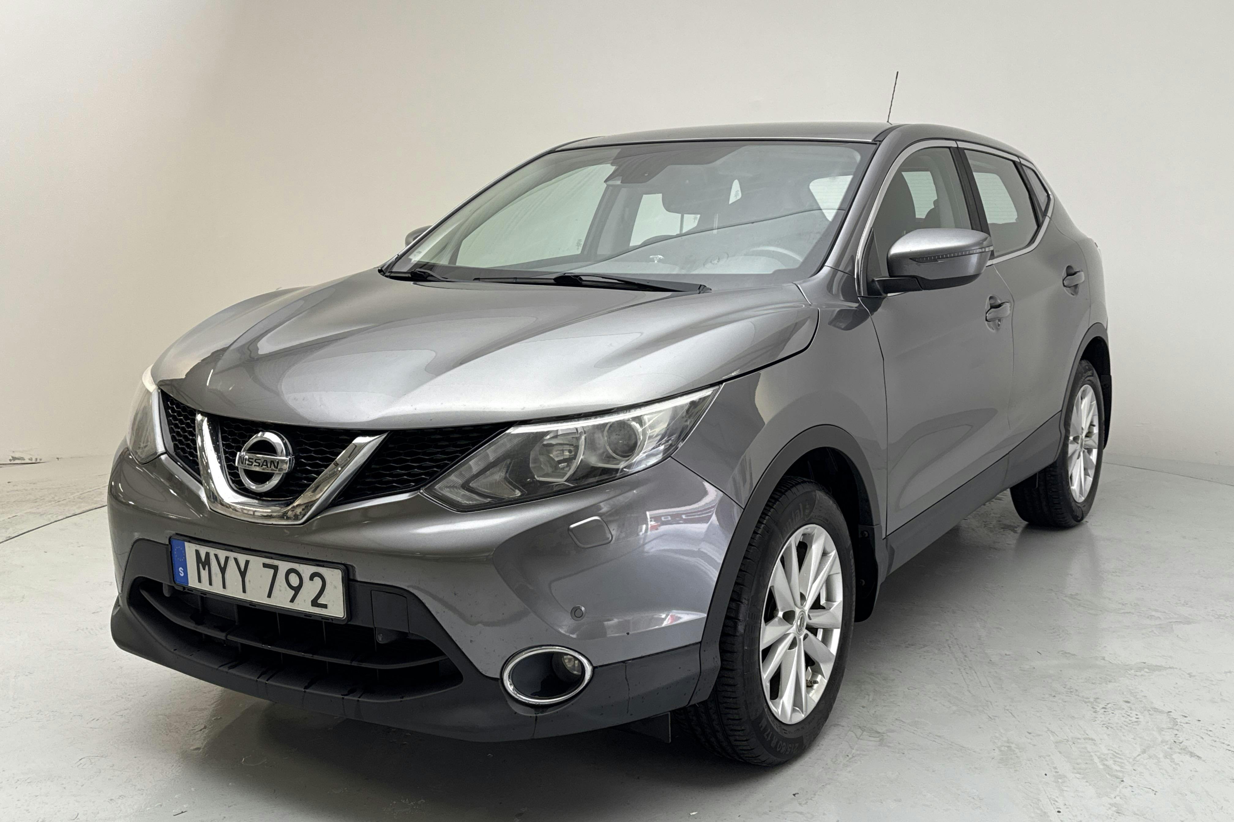 Nissan Qashqai 1.2 (115hk) - 15 491 mil - Manuell - grå - 2016