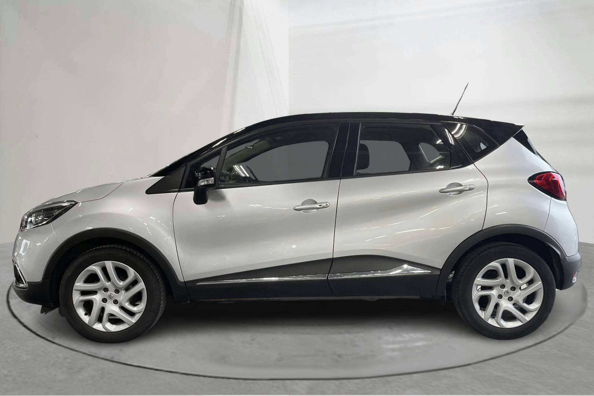 Presentationsfoto 2 av 14: Renault Captur 0.9 TCe (90hk) - 4 048 mil - Manuell - 2014