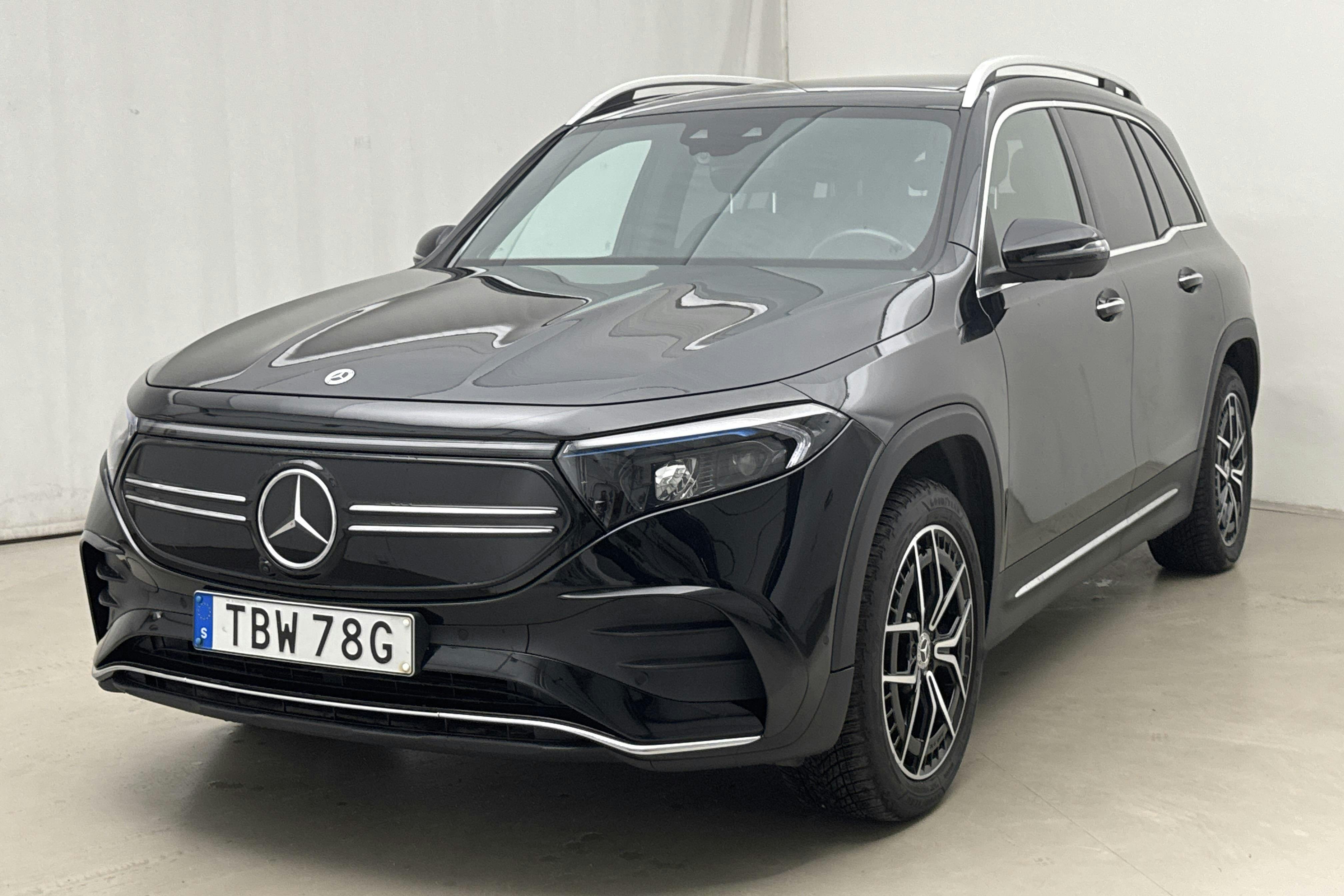 Mercedes EQB 300 4MATIC X243 (228hk) - 44 130 km - Automatic - black - 2024