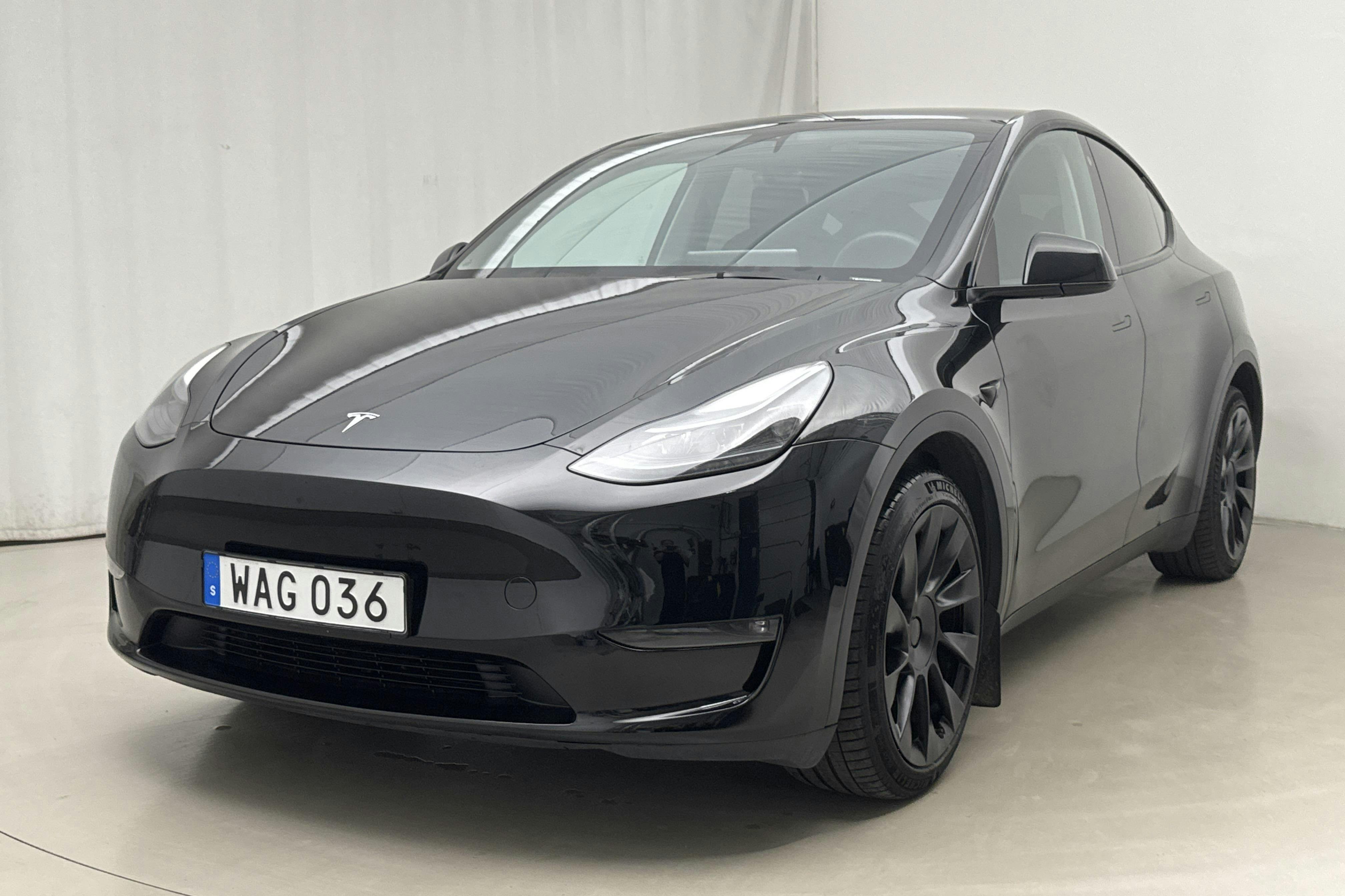 Tesla Model Y Long Range Dual Motor AWD - 55 220 km - Automatic - black - 2023