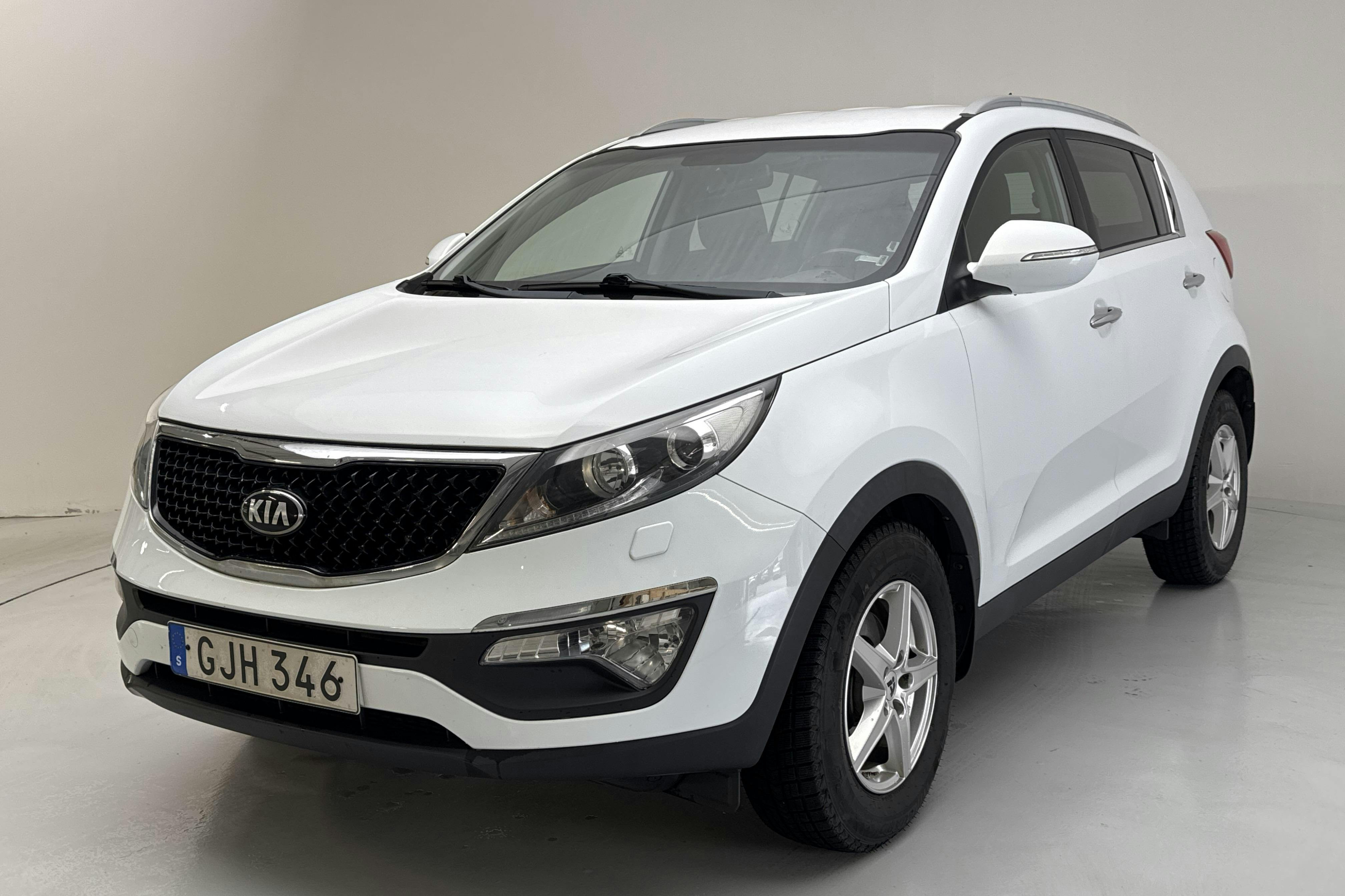 Presentation photo 1 of 12: KIA Sportage 1.7 CRDi 2WD (115hk) - 90 300 km - Manual - white - 2014