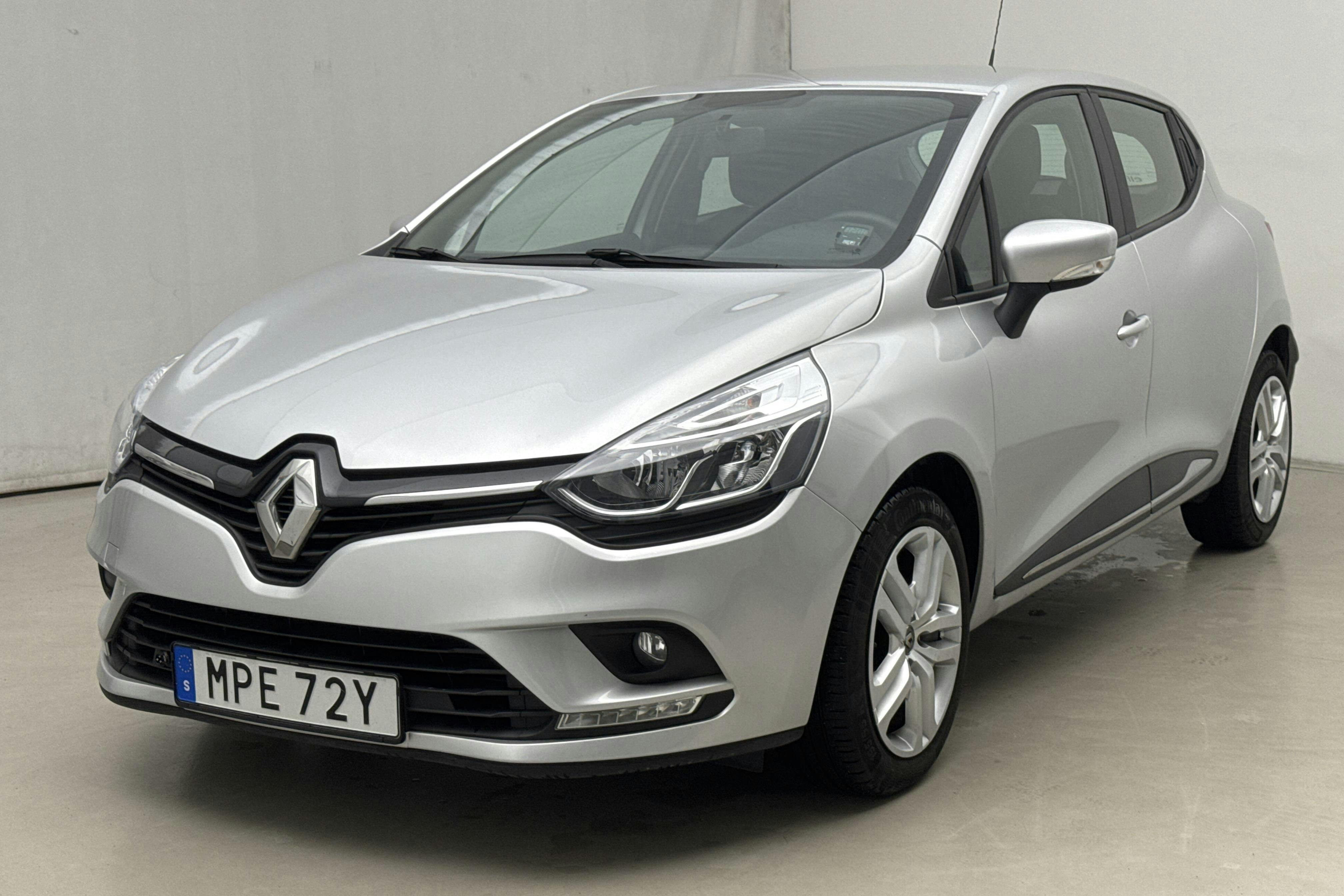 Renault Clio IV 0.9 TCe 90 5dr (90hk) - 3 090 mil - Manuell - silver - 2020