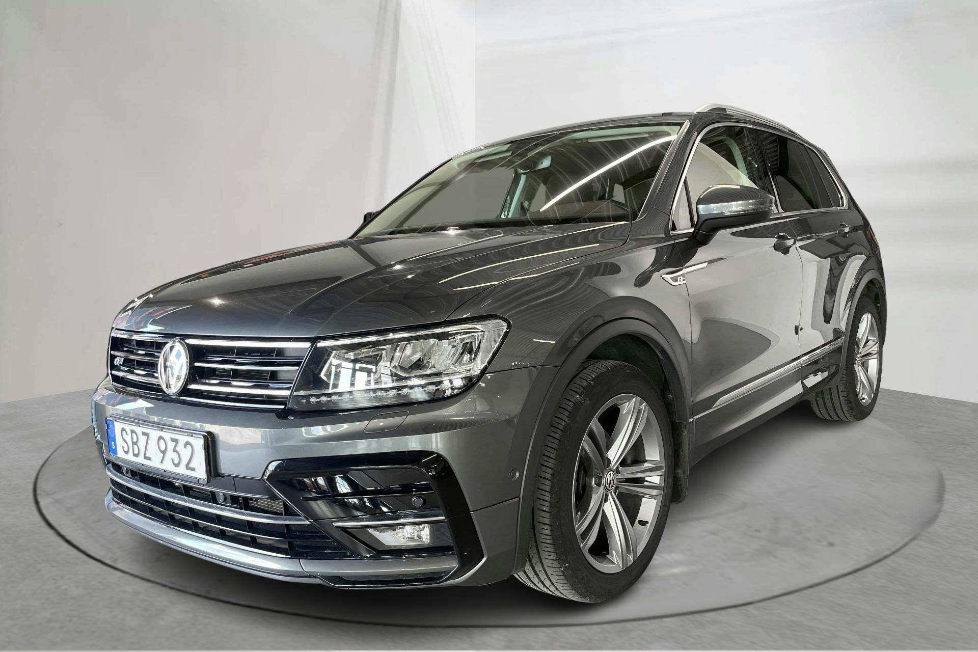 VW Tiguan 2.0 TDI 4MOTION (150hk) - 6 683 mil - Automat - grå - 2019