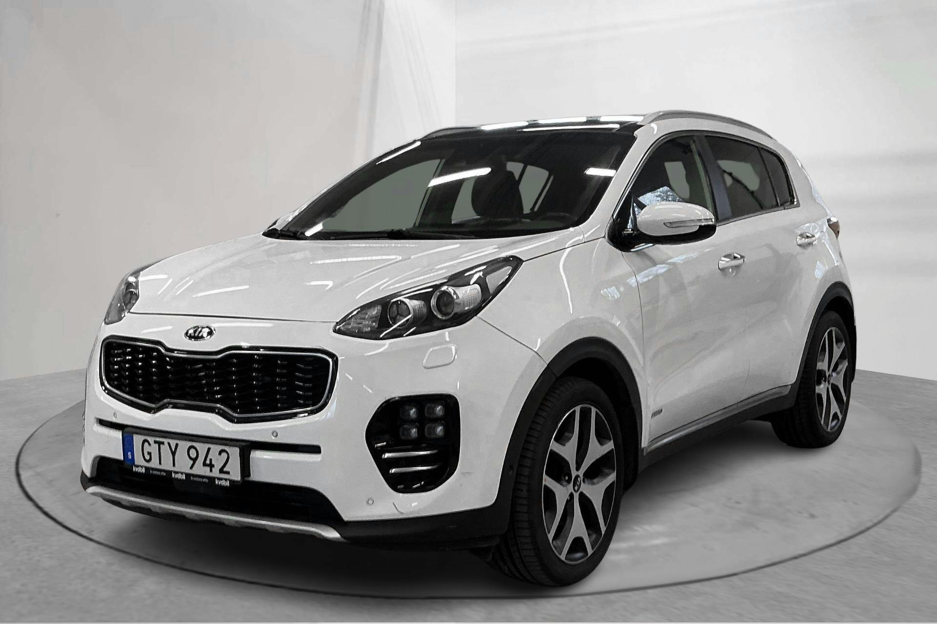 KIA Sportage 2.0 CRDi AWD (184hk) - 180 490 km - Automatic - white - 2016