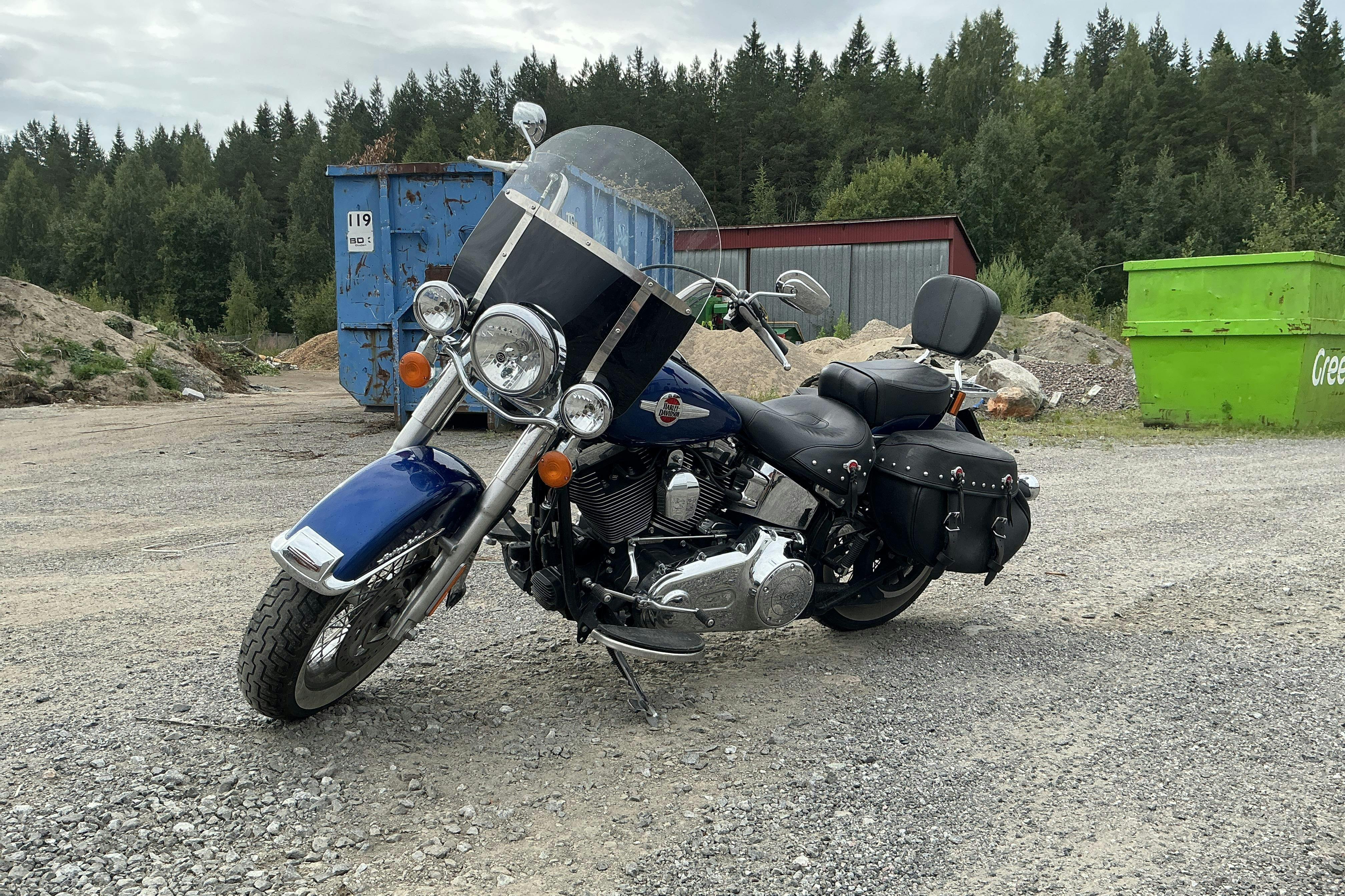 HARLEY-DAVIDSON FLSTC Heritage Softail Classic Motorcykel - 2 635 mil - Manuell - blå - 2015