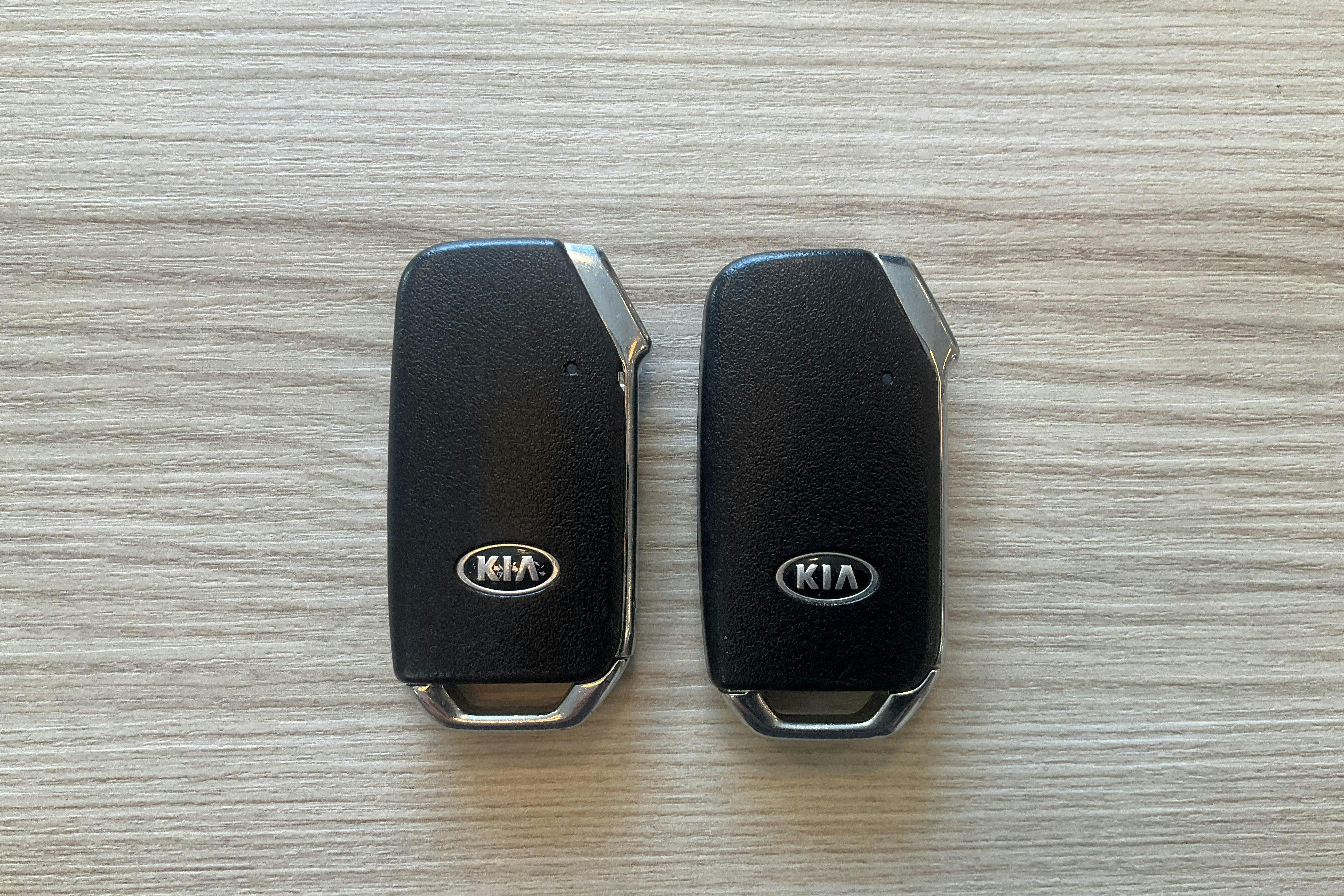 Presentationsfoto 16 av 16: KIA Ceed 1.6 Plug-in Hybrid SW (141hk) - 9 485 mil - Automat - svart - 2021