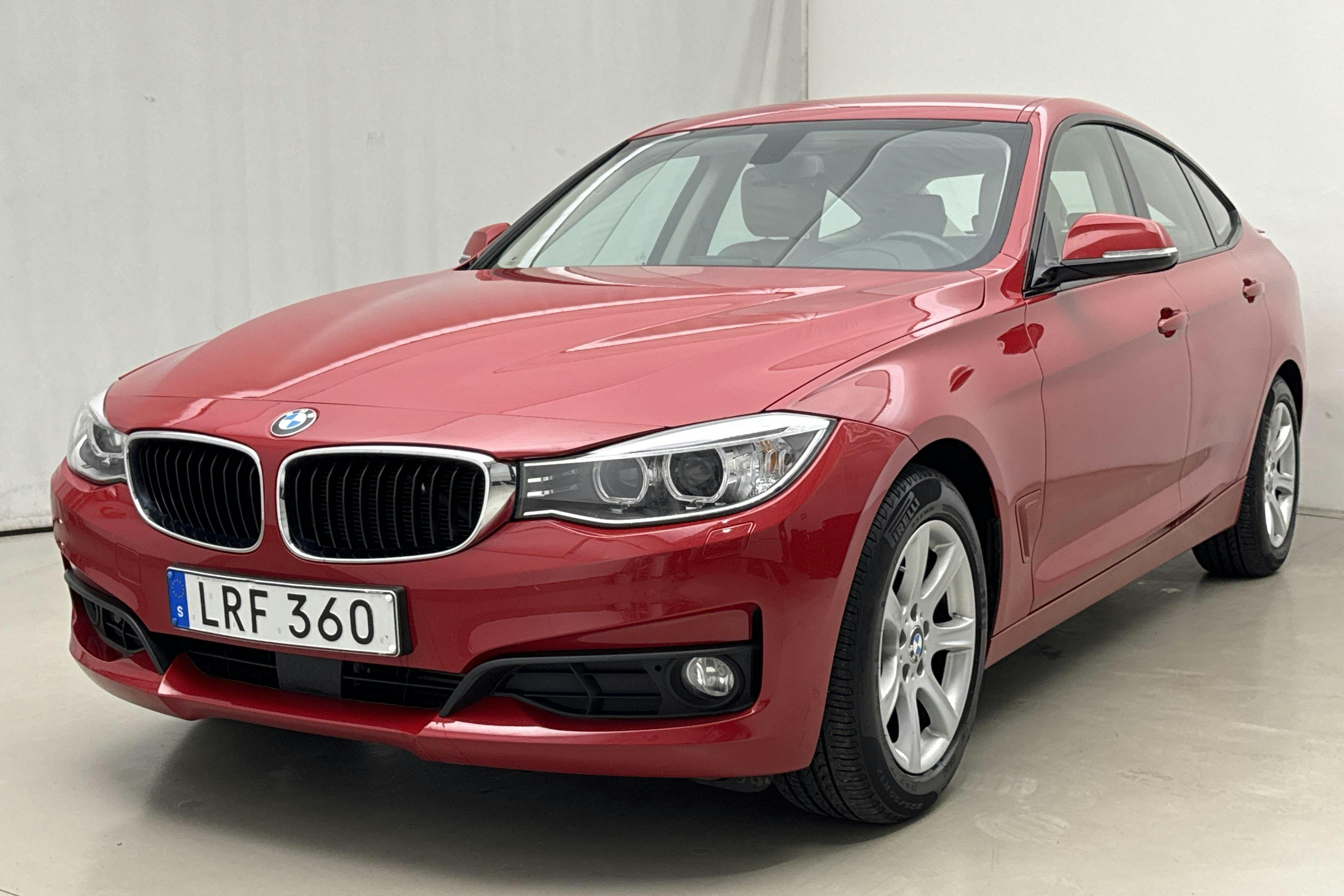 BMW 320d GT xDrive, F34 (184hk) - 79 570 km - Automaattinen - punainen - 2015