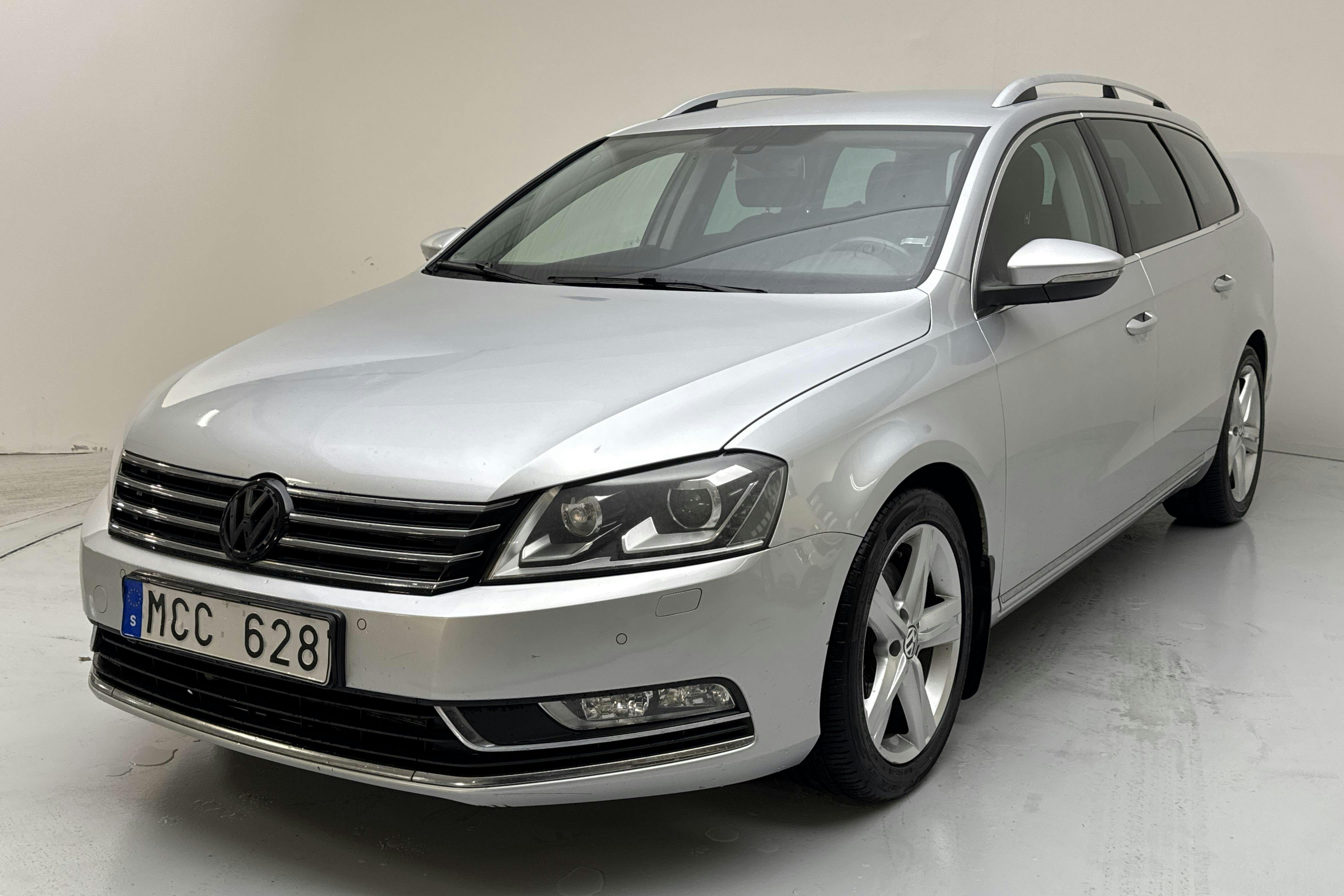 VW Passat 2.0 TDI BlueMotion Technology Variant (170hk) - 156 030 km - Automaatne - hõbe - 2012