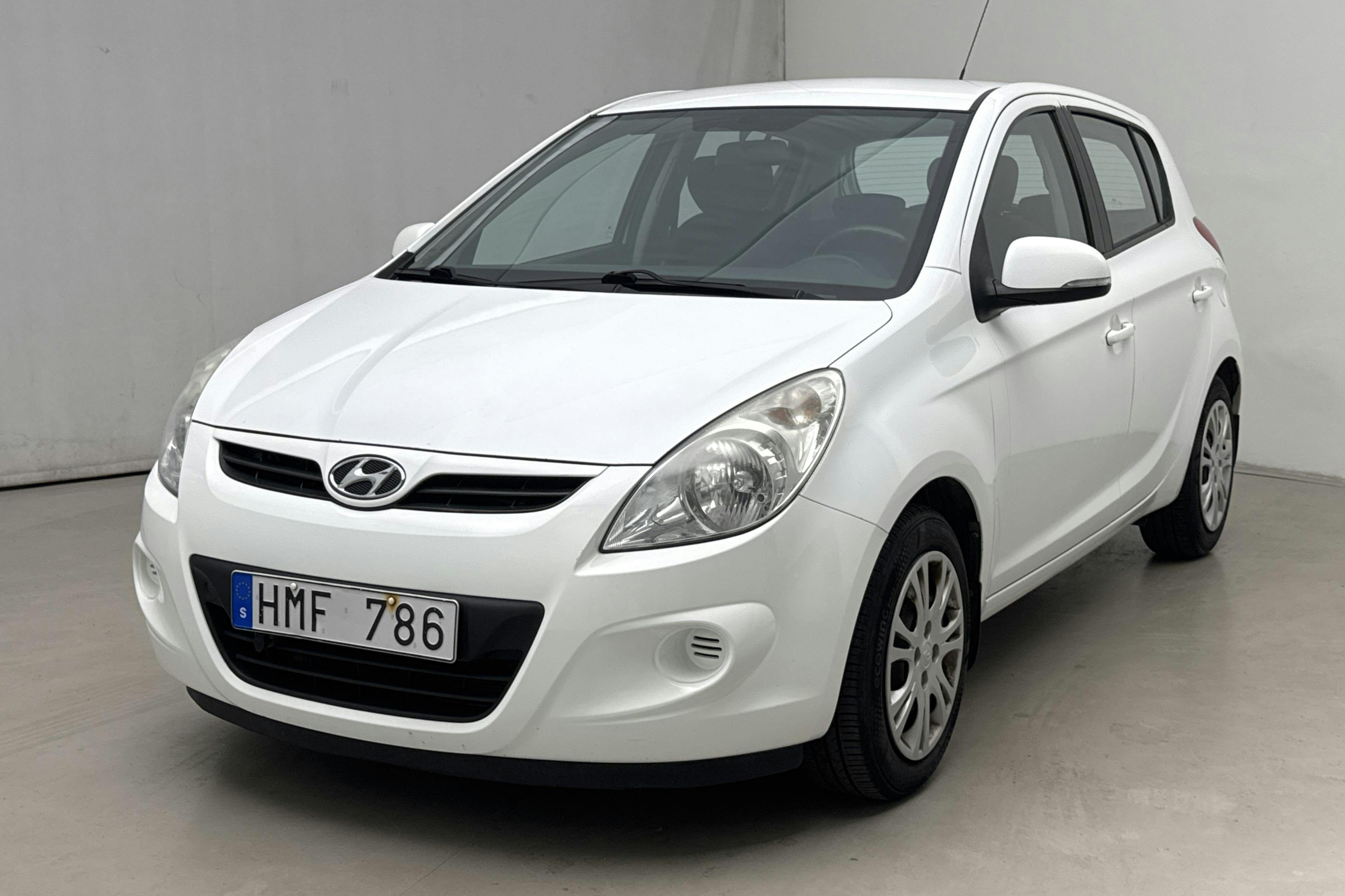 Hyundai i20 1.2 (78hk) - 133 220 km - Manual - white - 2011