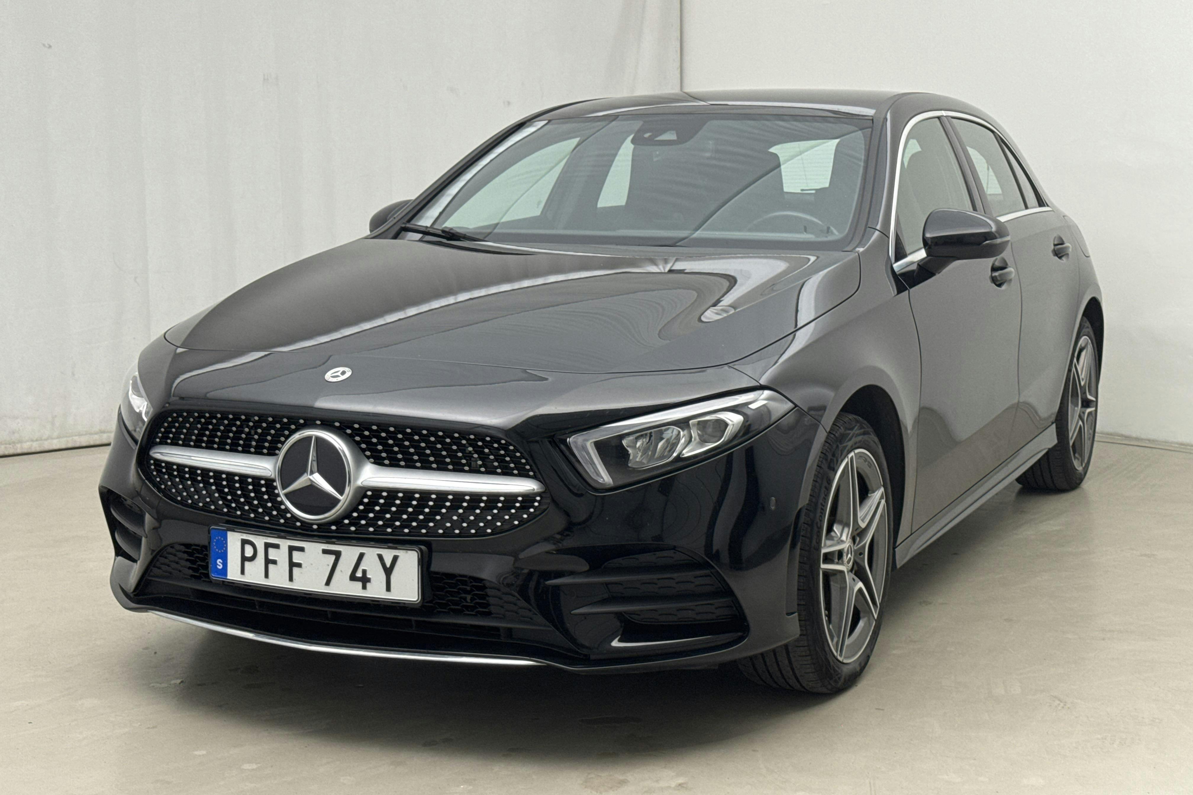 Mercedes A 250 e 5dr W177 (218hk) - 4 805 mil - Automat - svart - 2022