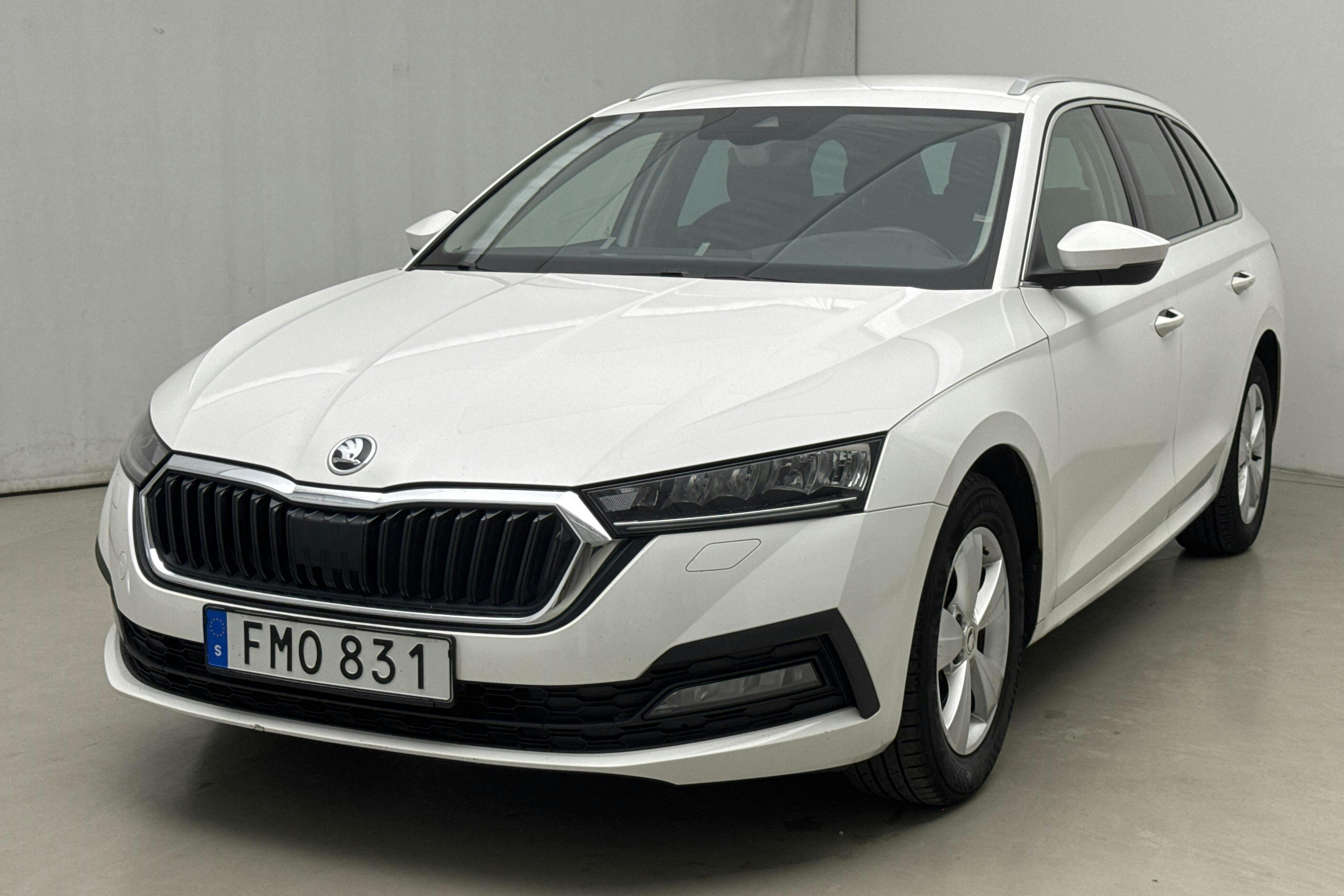 Skoda Octavia G-TEC 1.5 TSI Combi (130hk) - 187 100 km - Automatic - white - 2022