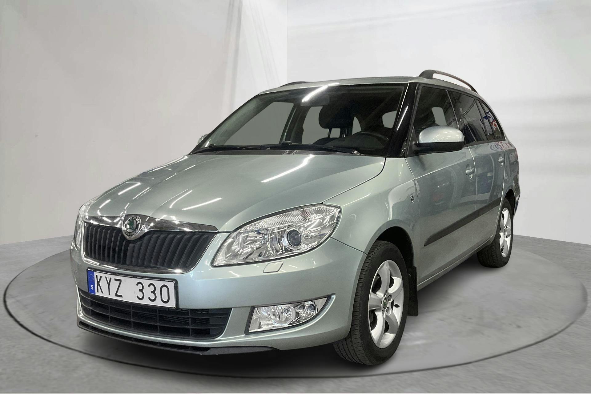 Skoda Fabia 1.2 TSI Combi (86hk) - 57 290 km - Käsitsi - Light Green - 2011