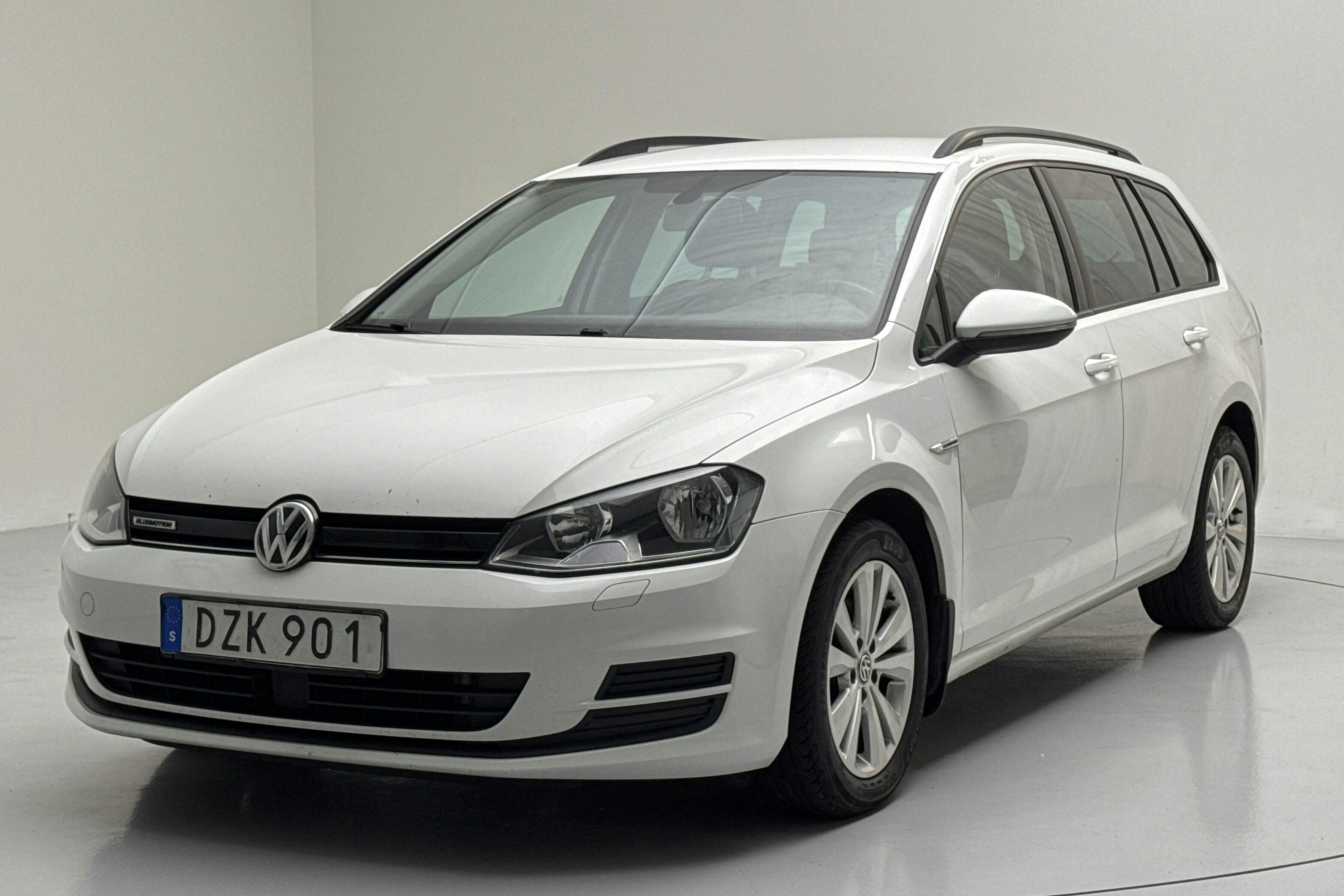 VW Golf VII 1.4 TGI BlueMotion Sportscombi (110hk) - 185 460 km - Käsitsi - valge - 2016
