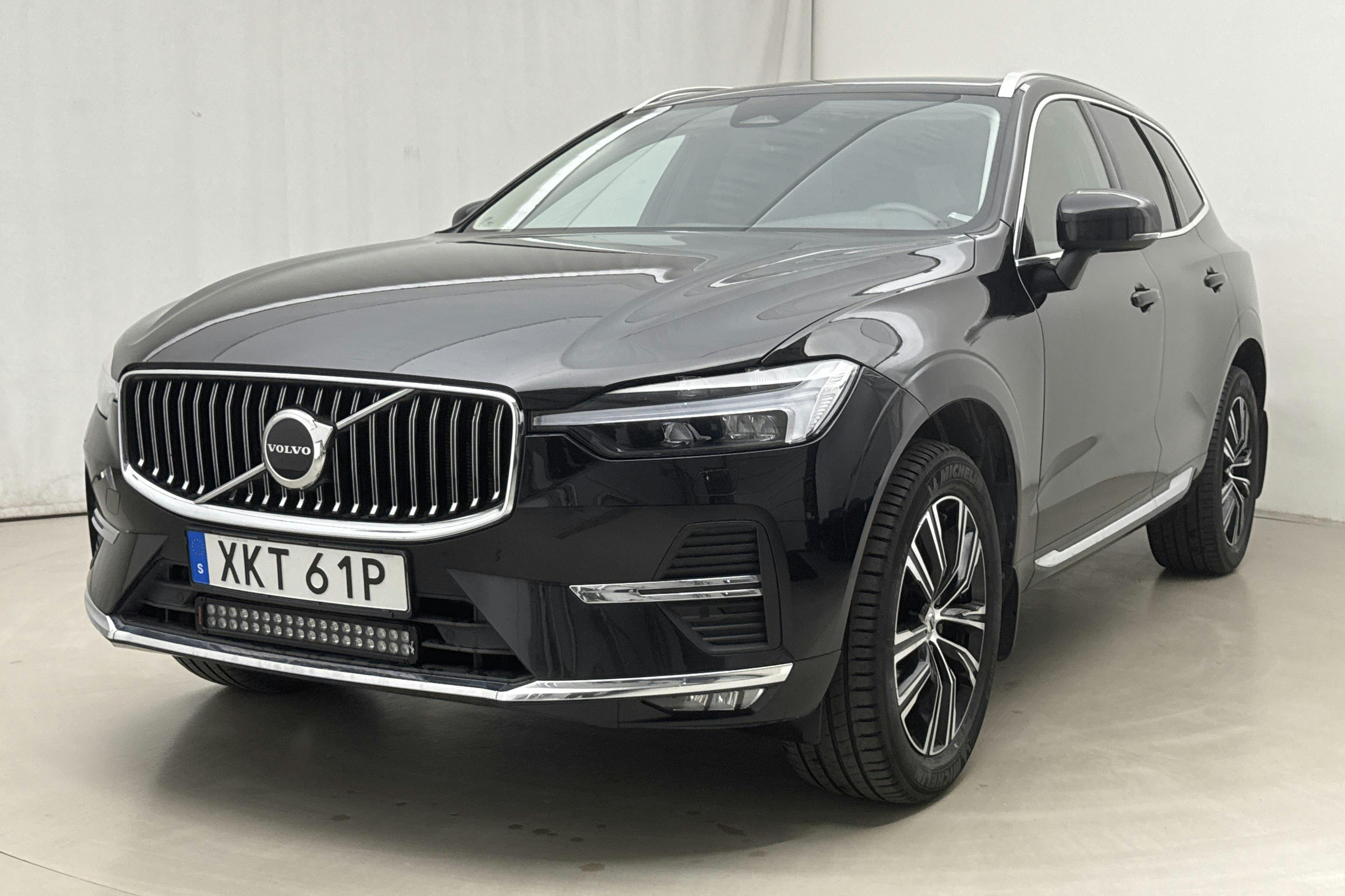 Volvo XC60 B5 AWD Mildhybrid, Bensin (250hk) - 8 659 mil - Automat - svart - 2022