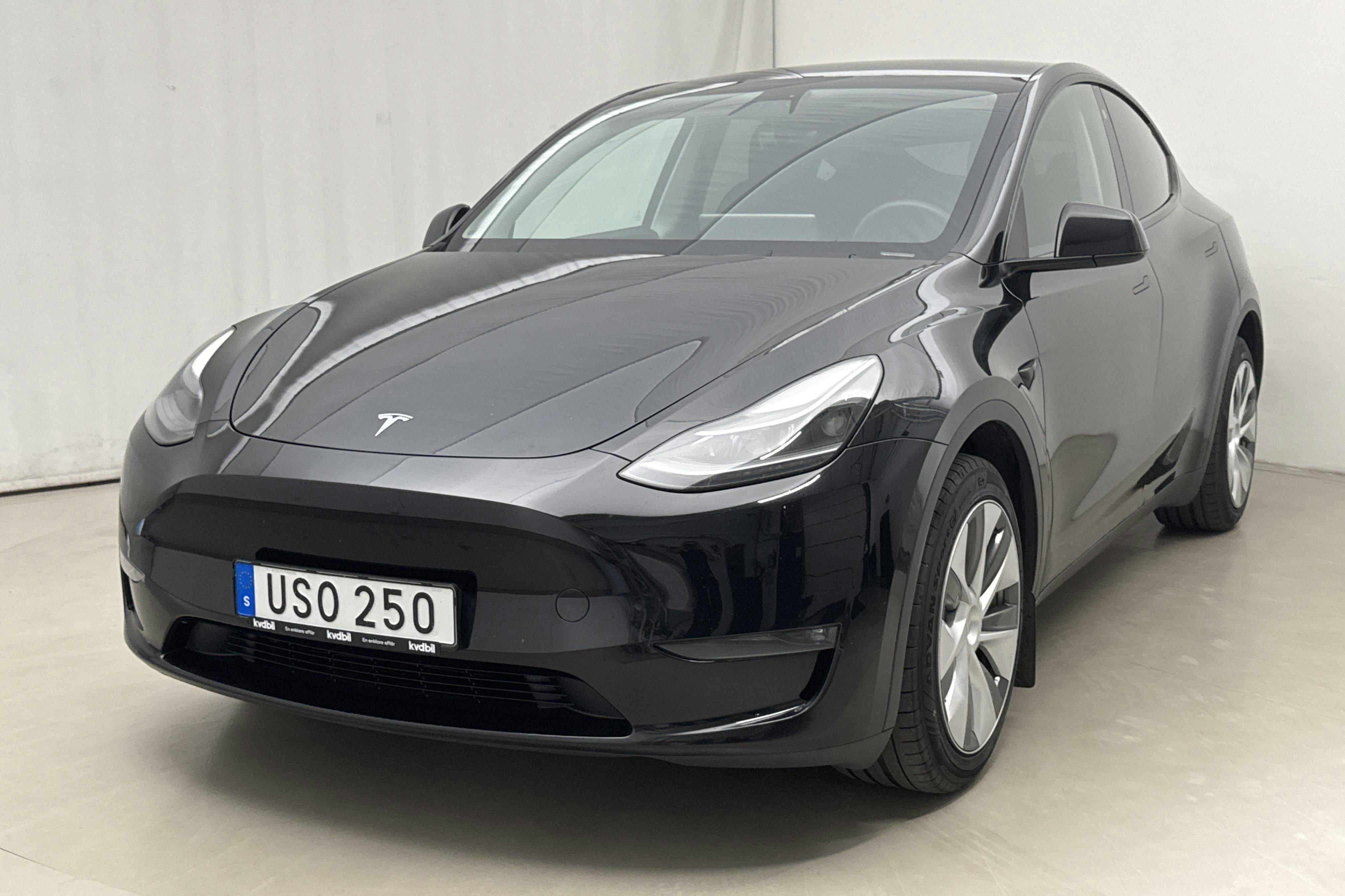 Tesla Model Y Long Range Dual Motor AWD - 12 554 mil - Automat - svart - 2023