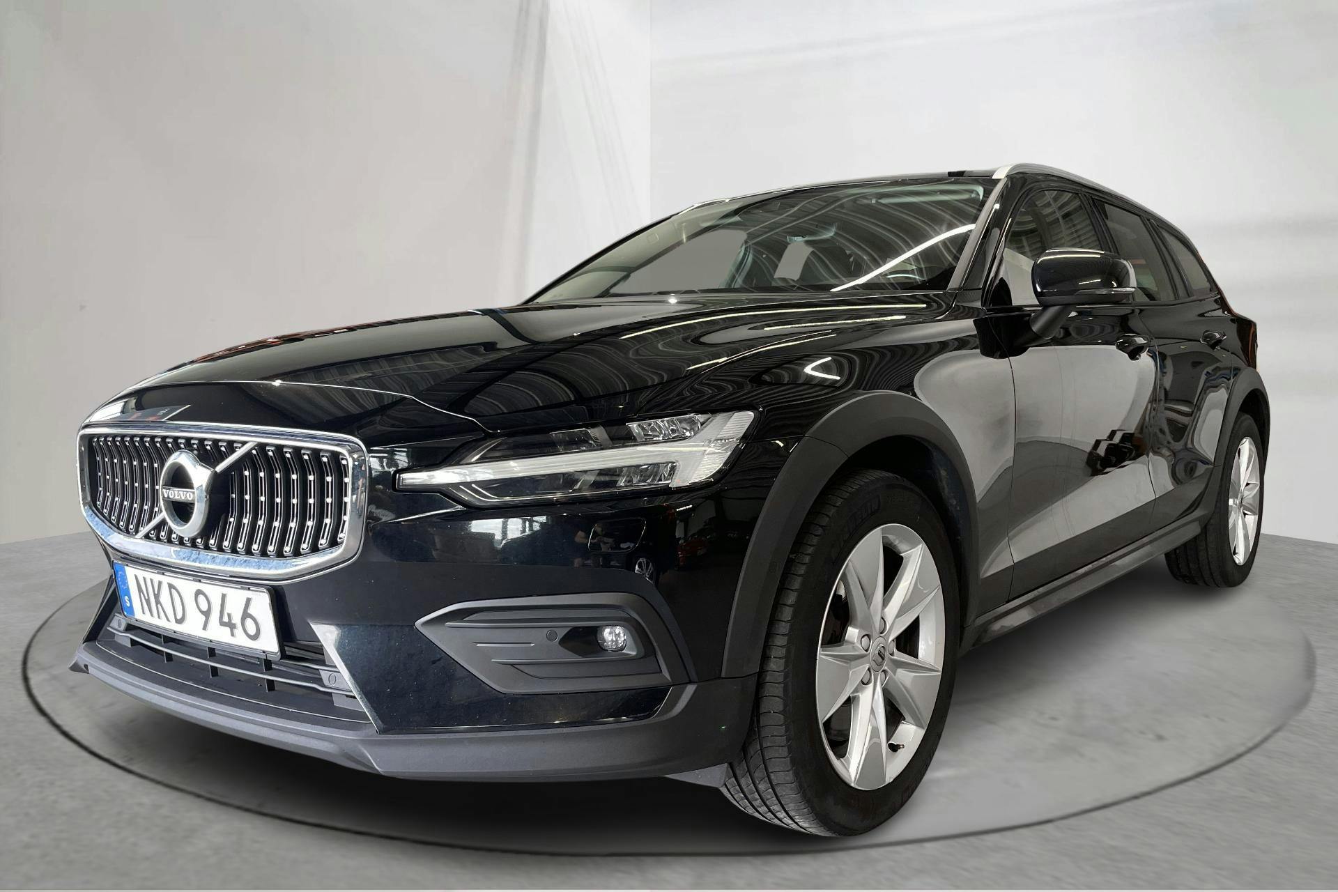 Volvo V60 B4 Cross Country AWD Mildhybrid, Diesel (197hk) - 122 540 km - Automatic - black - 2021