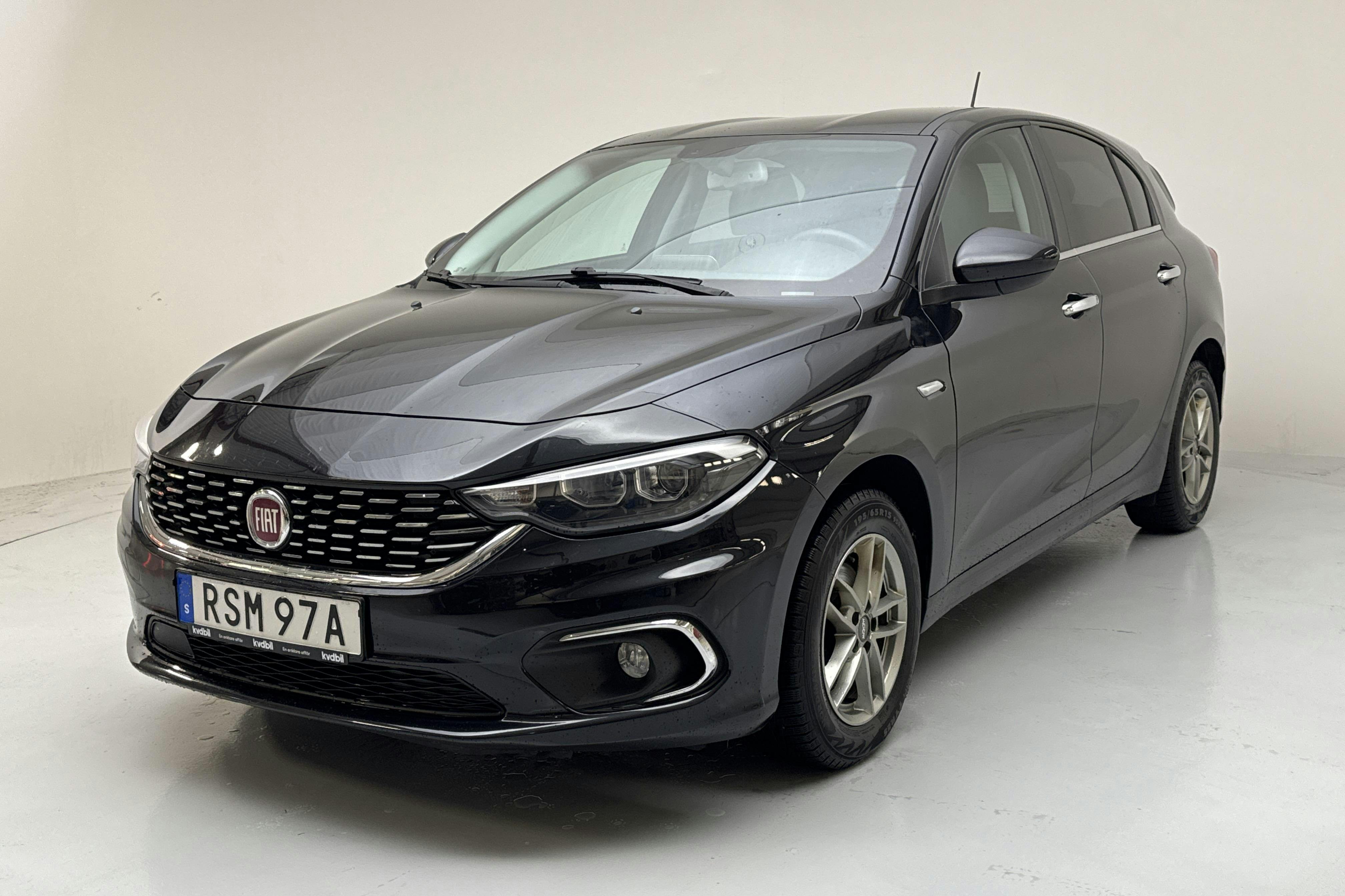 Fiat Tipo 1.4 5dr (120hk) - 65 210 km - Manual - black - 2020