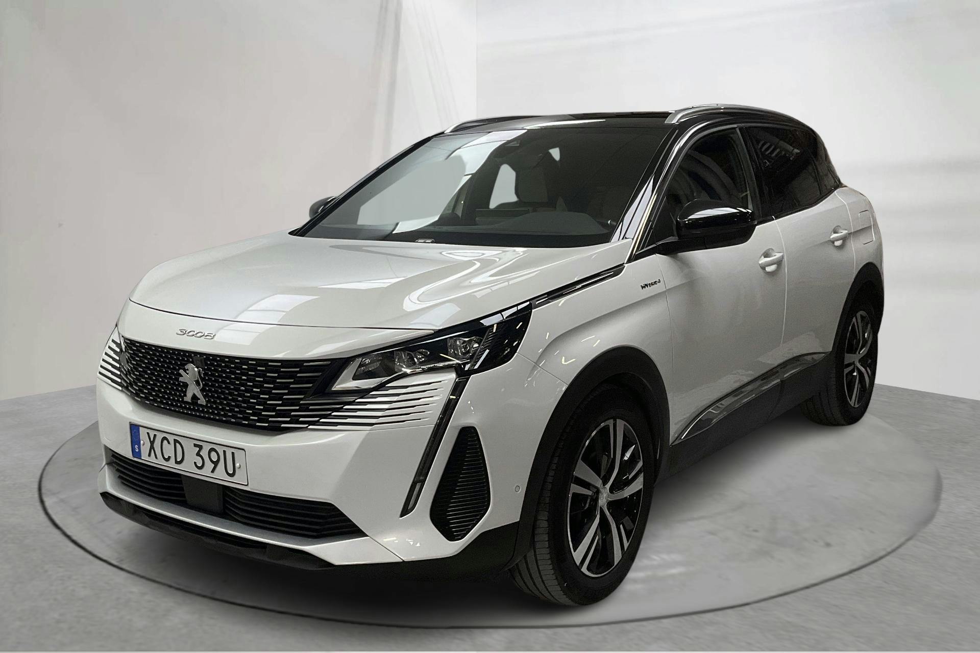 Peugeot 3008 1.6 Plug-in Hybrid 4 (300hk) - 5 862 mil - Automat - vit - 2021