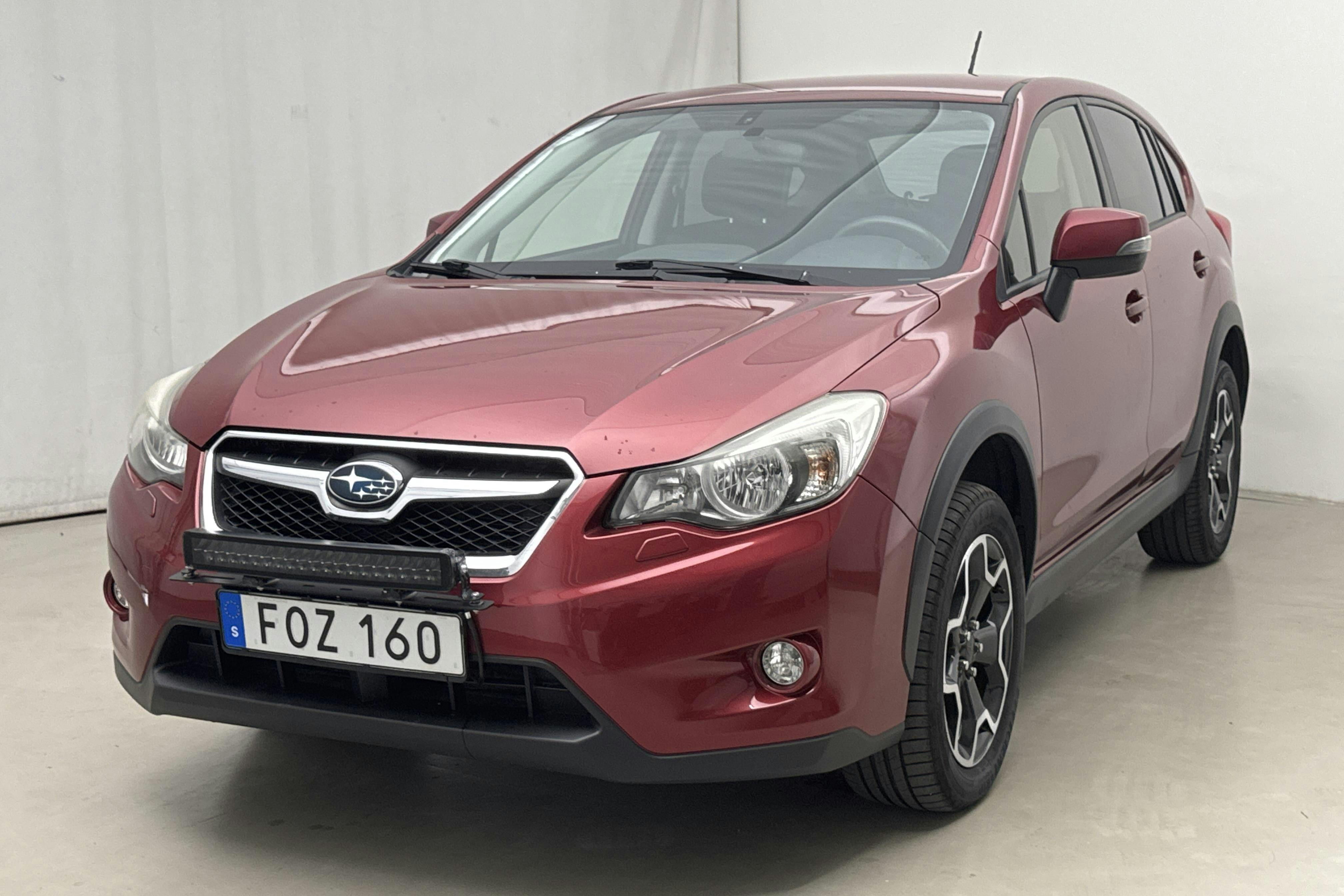 Subaru XV 2.0D (147hk) - 13 973 mil - Manuell - Light Red - 2015