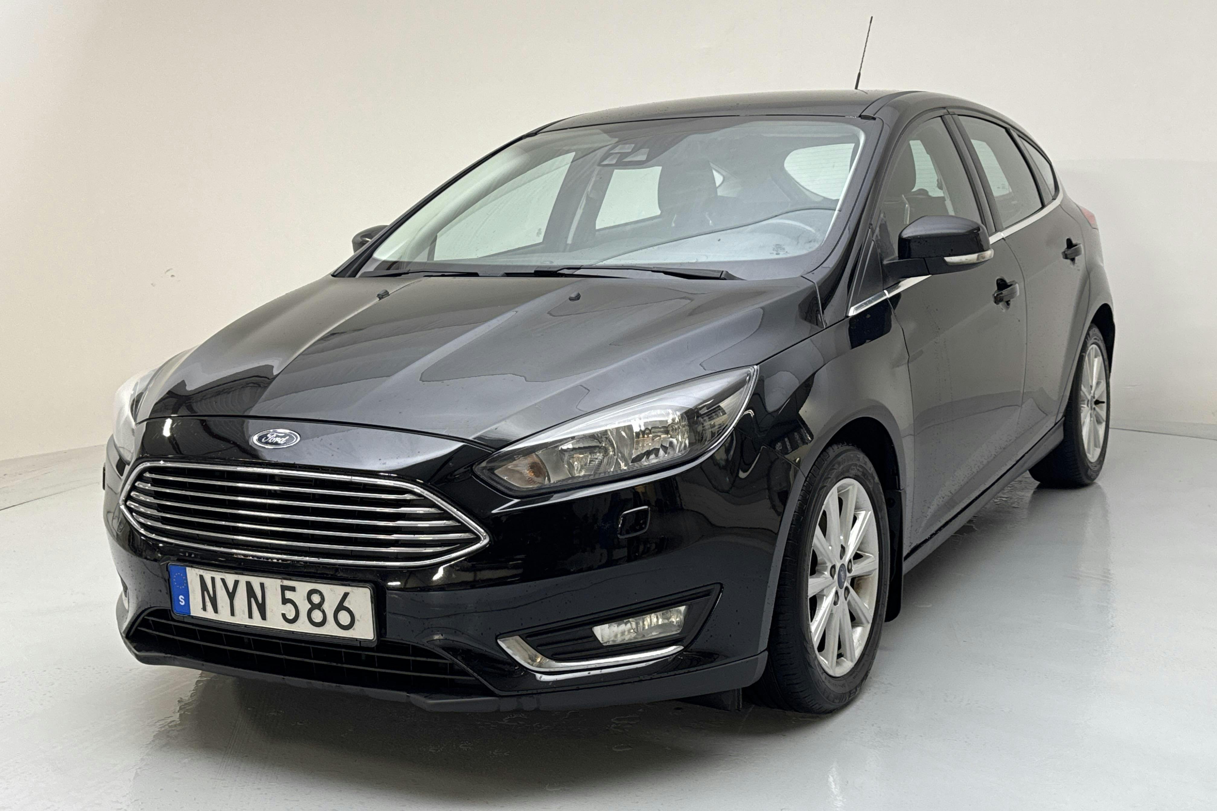 Ford Focus 1.0 EcoBoost 5dr (100hk) - 13 763 mil - Manuell - svart - 2016