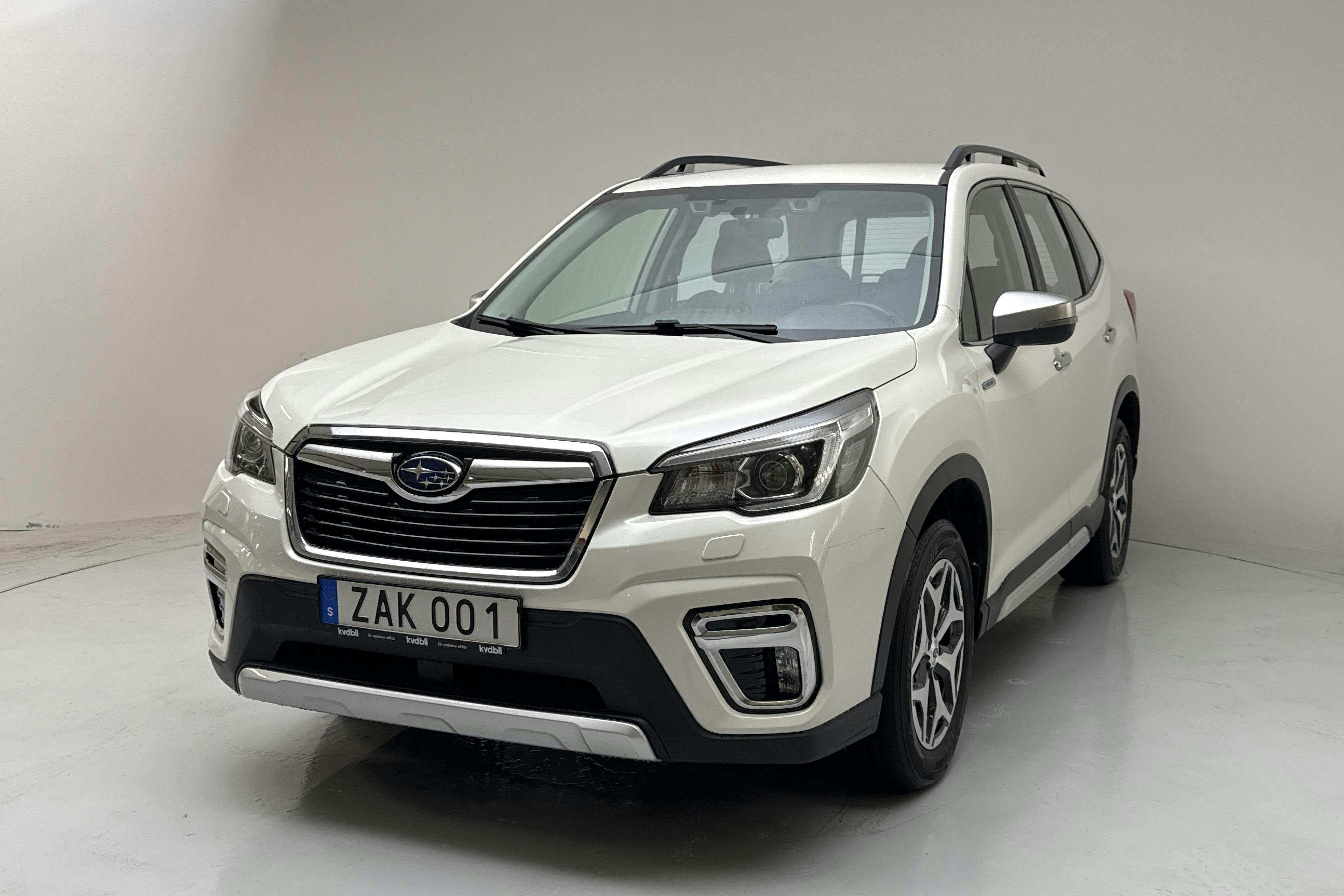 Subaru Forester e-Boxer 2.0i AWD (150hk) - 120 120 km - Automatic - white - 2020